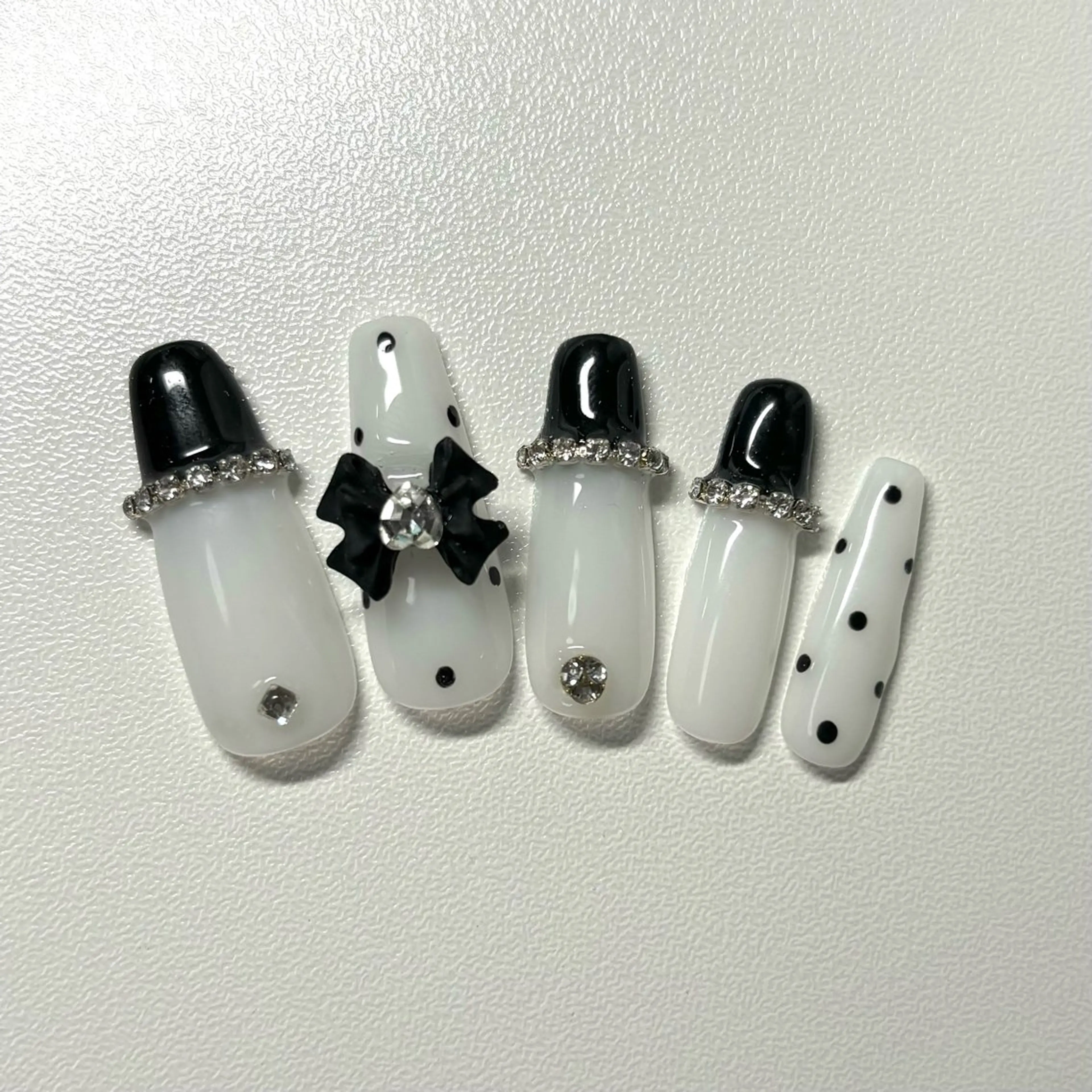 💛期間限定💛韓国風オルチャンネイル🇰🇷今流行りのデザインとなっております♪の写真