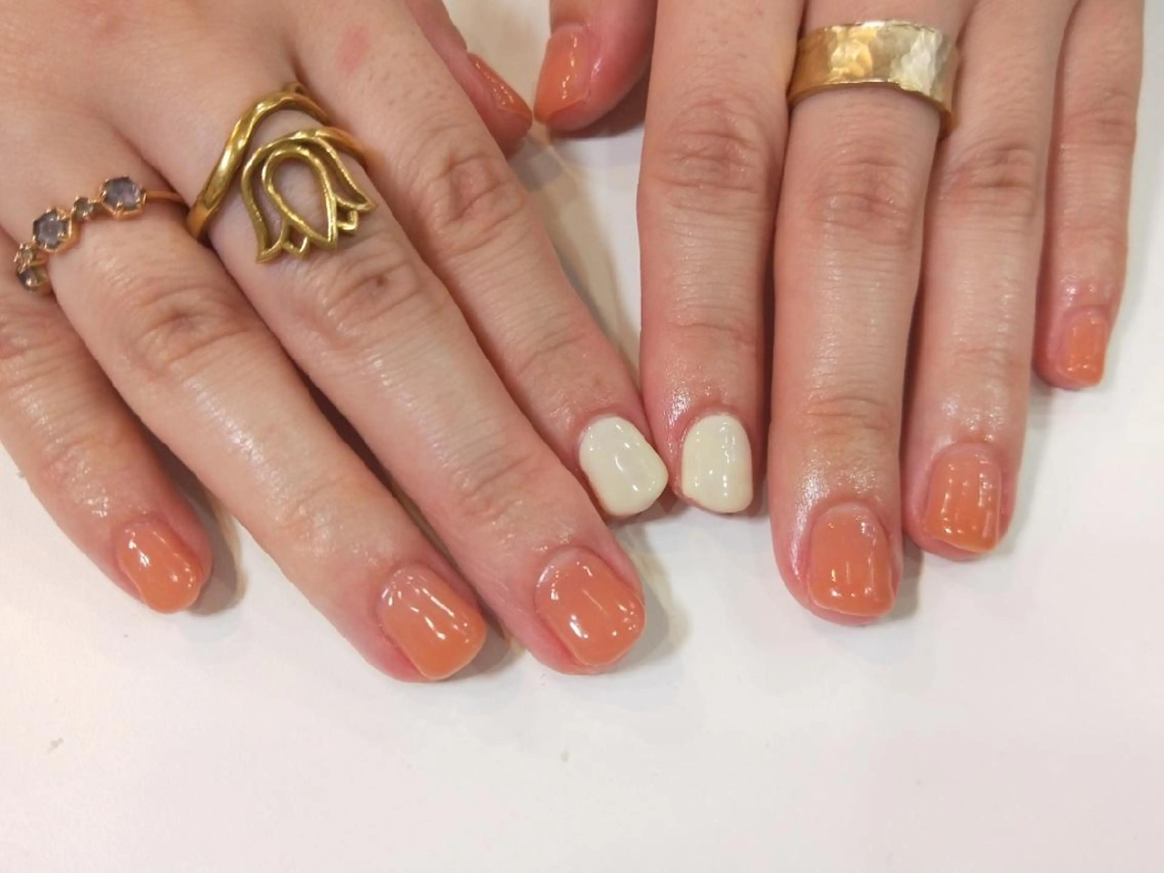 ネイル ハンドネイル ハンドケア R'well所属・はばすみれ🎀ﾈｲﾙ 光ﾌｪｲｼｬﾙ ﾍｱのネイルデザイン