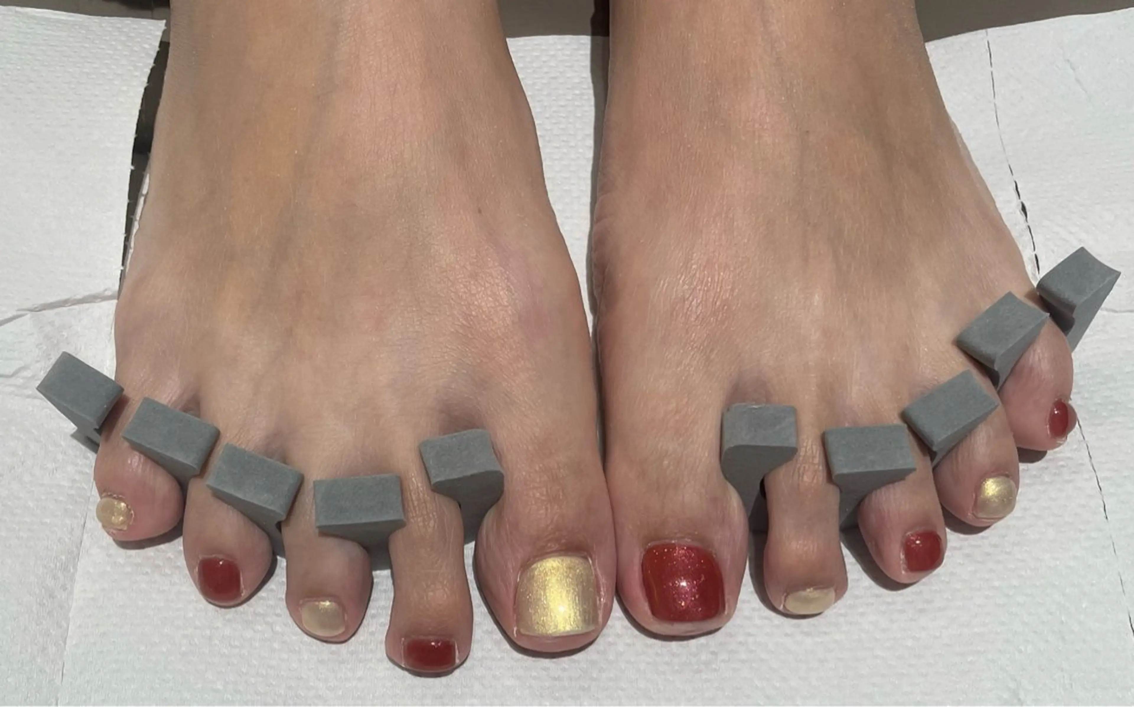 ネイル フットネイル グラデーション ラメ(グリッター) ラメグラデーション ワンカラーネイル DEE harukaのネイルデザイン