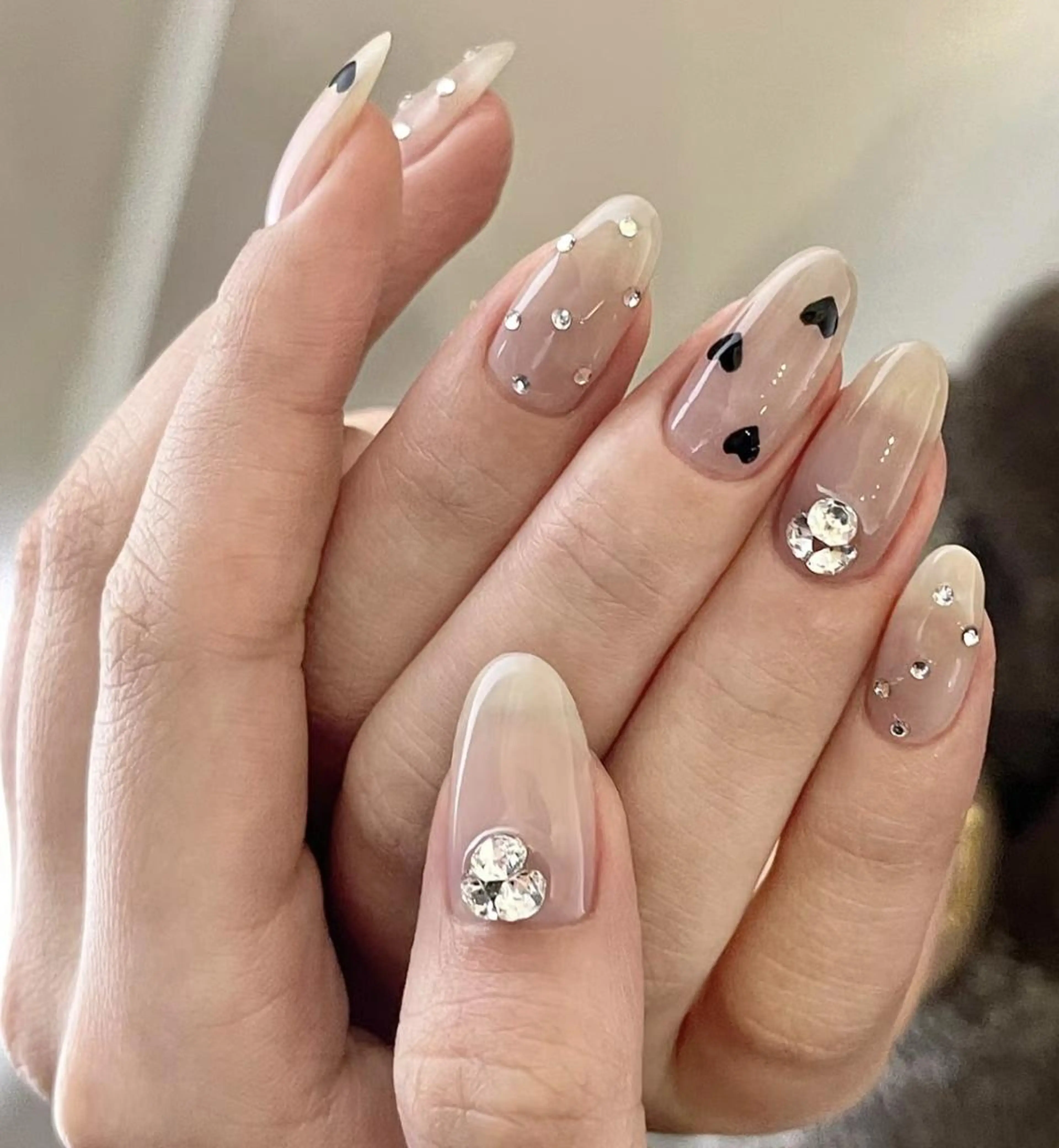 ネイル AB マツエクネイルサロンのネイルデザイン