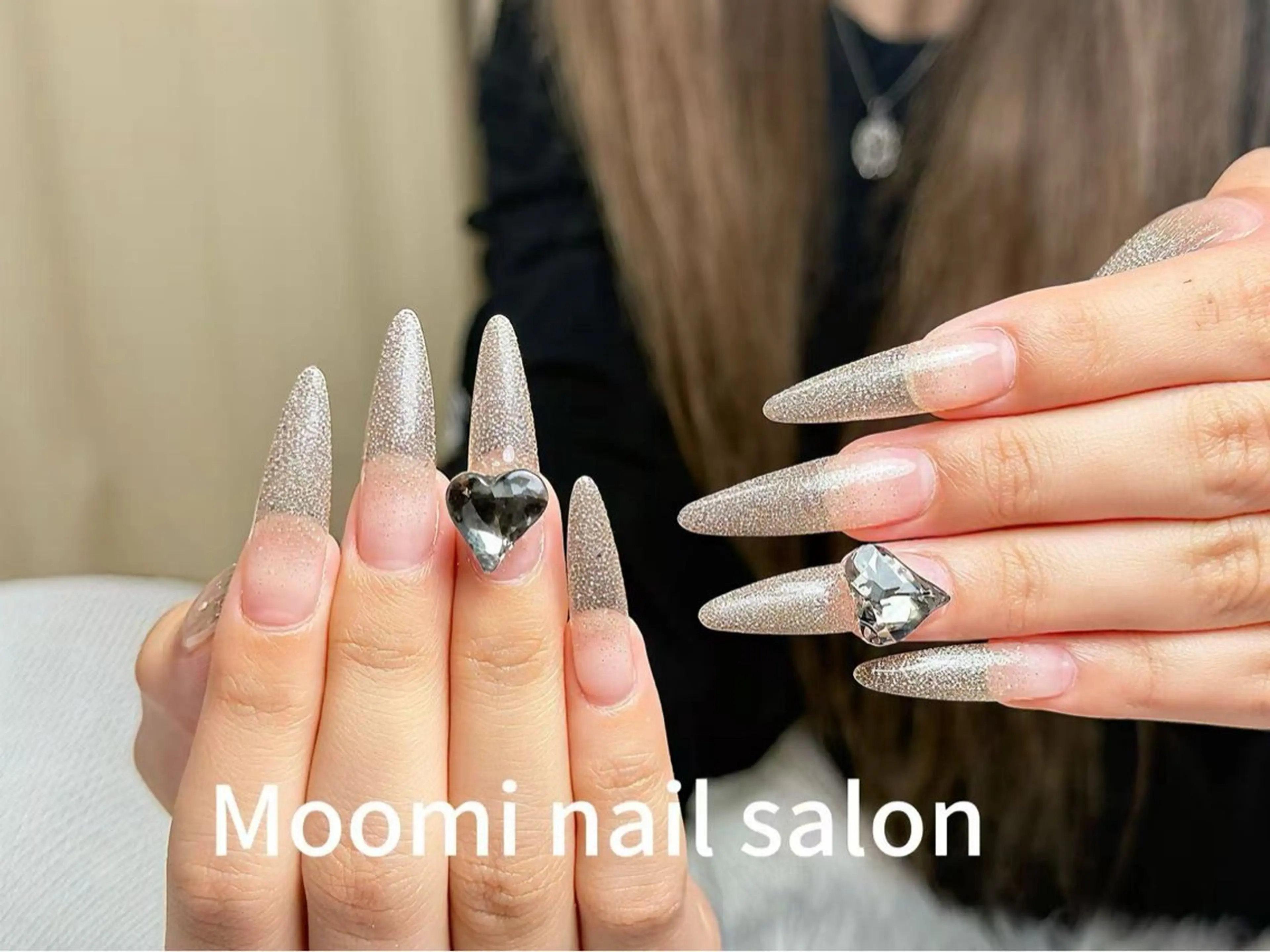 ロング ハンドネイル Moomi nail salonのネイルデザイン