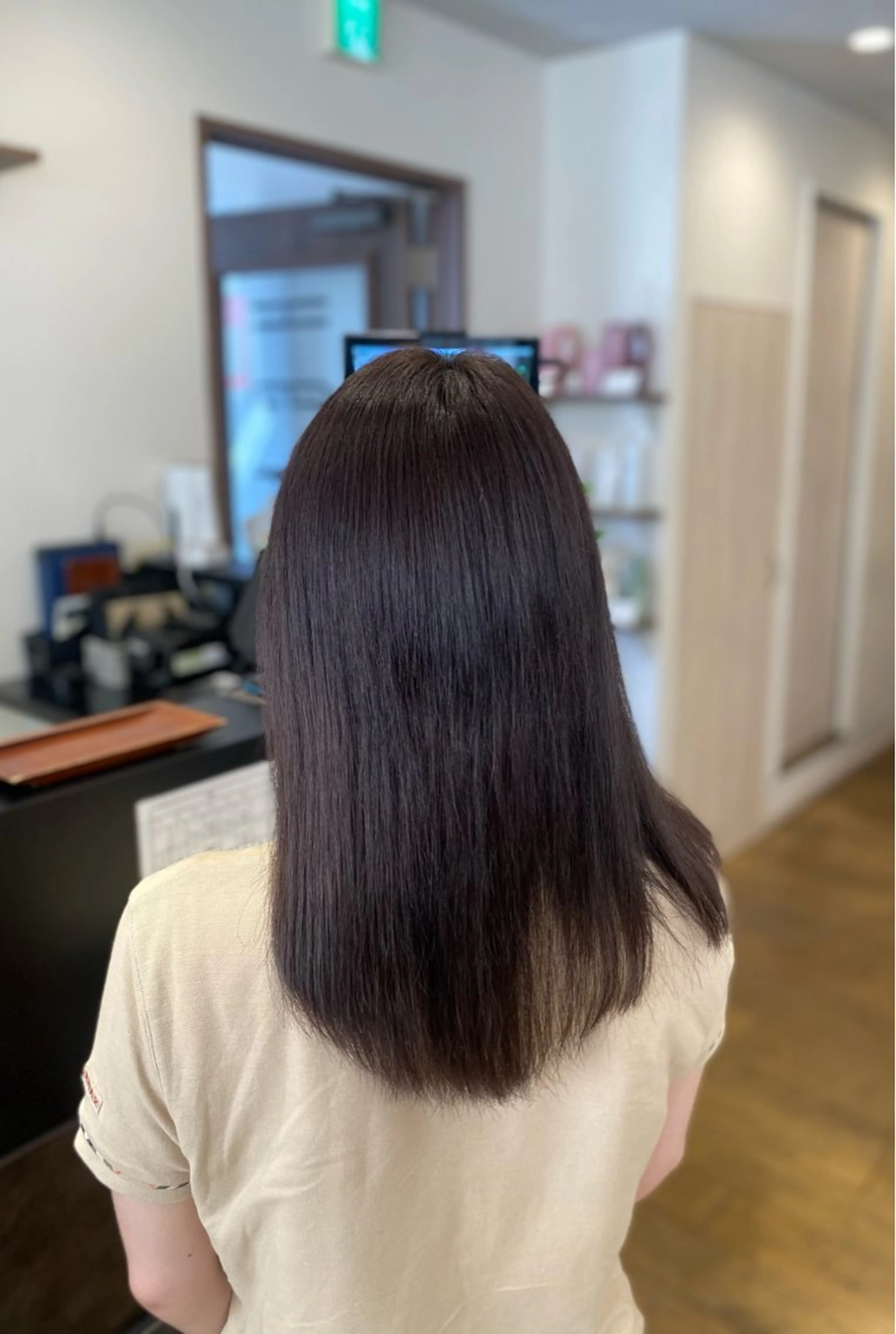 ミディアム カラー ベージュカラー ホソカワ マイカ ★彡のヘアスタイル