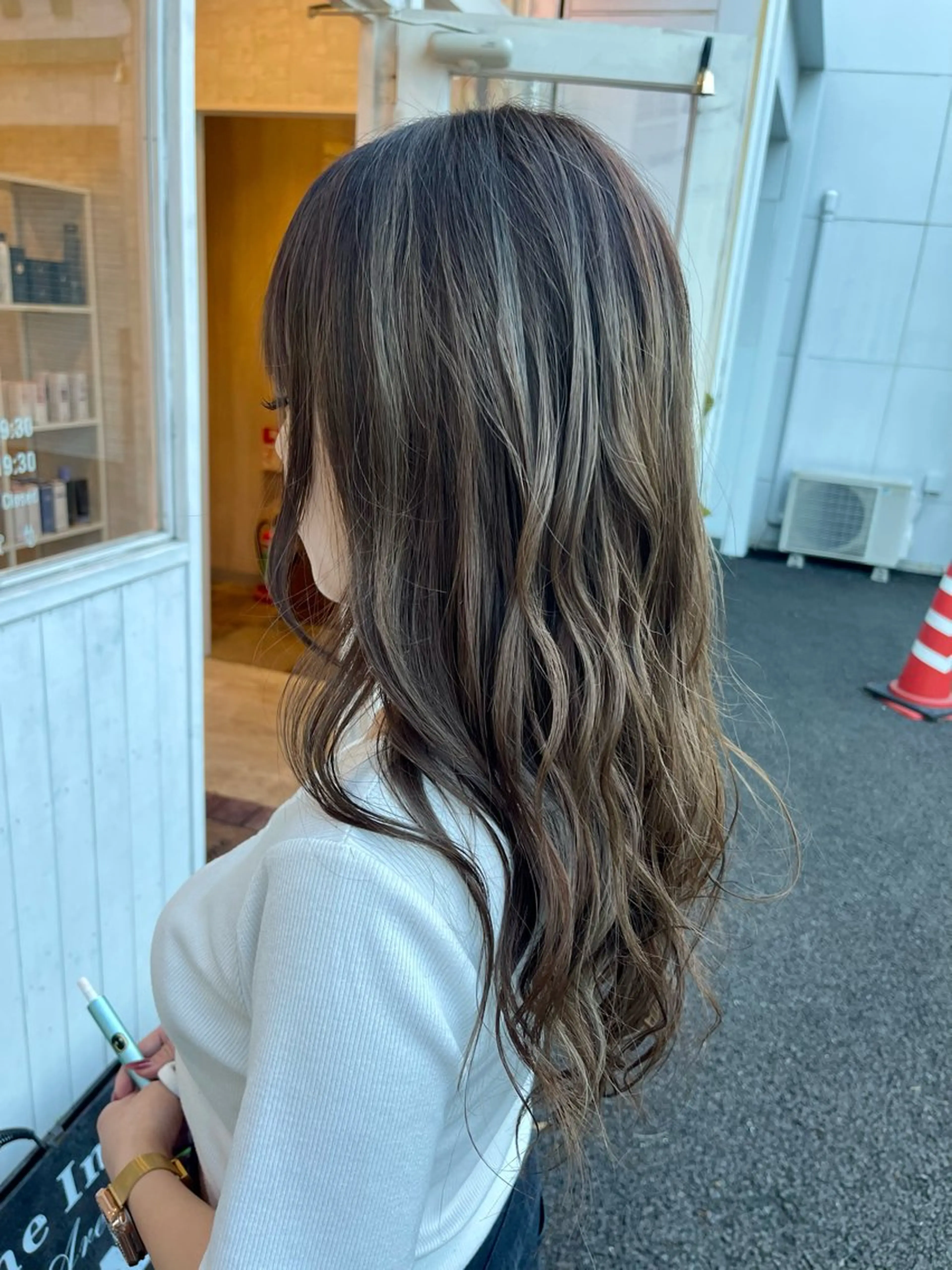 ロング カット ヘアカラー トリートメント 🍭透明感カラー 志賀拓海🍬🌈のヘアスタイル