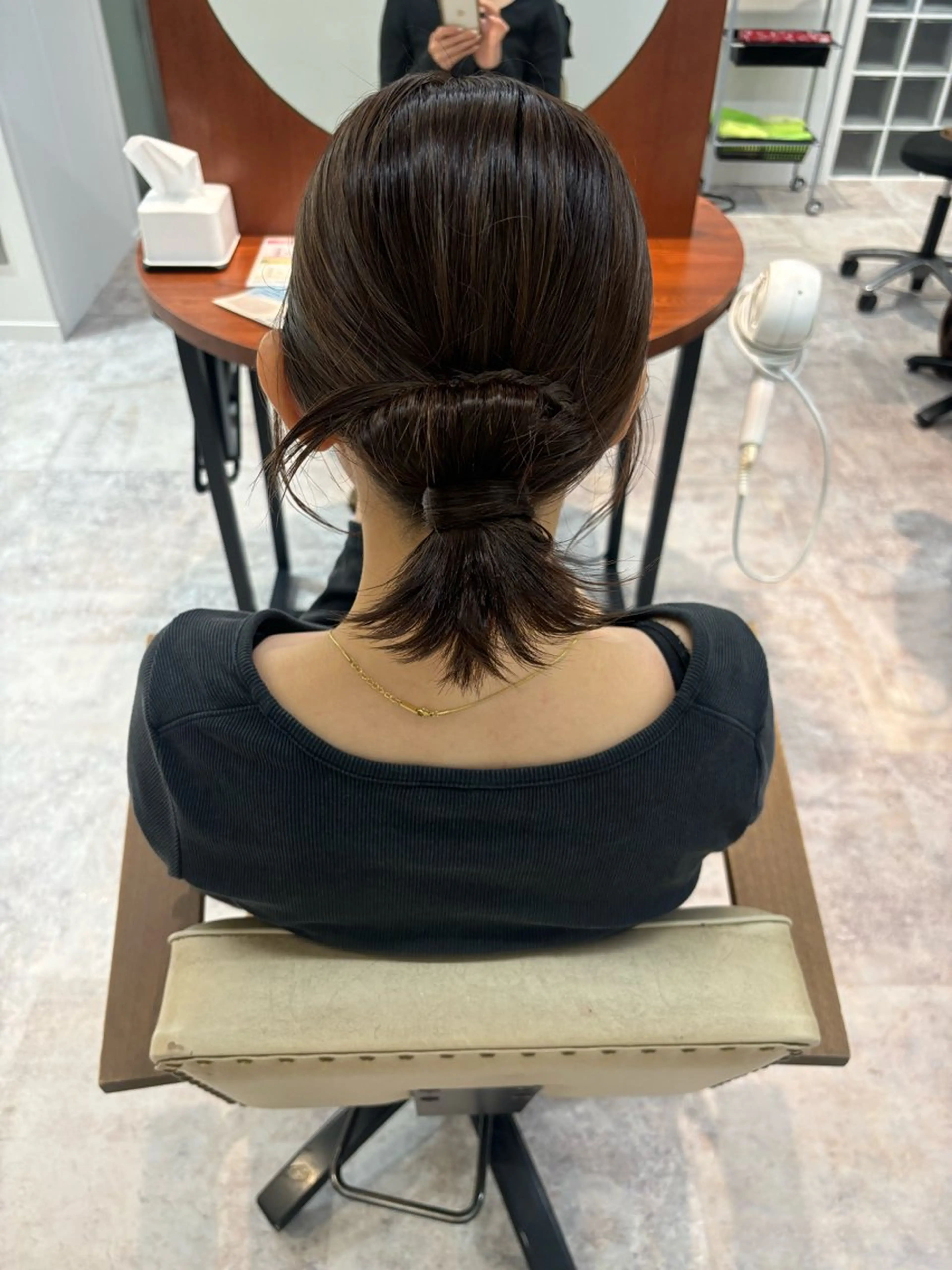 セミロング ヘアアレンジ げんば ななのヘアスタイル