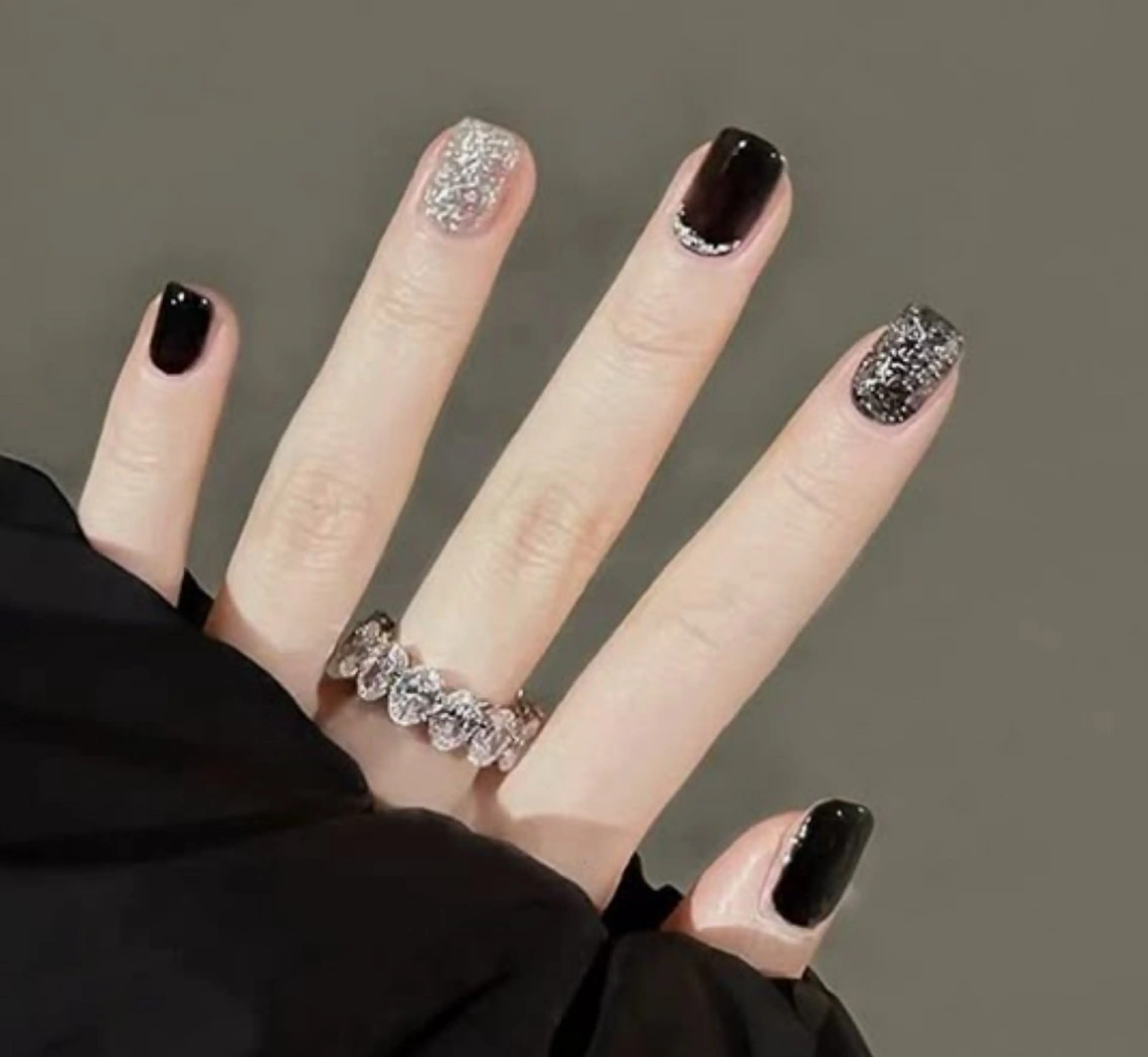 ネイル 韓国ネイル 持ち込み ニュアンスネイル ネイルチップ ハンドネイル Tini ANA.CHUOのネイルデザイン