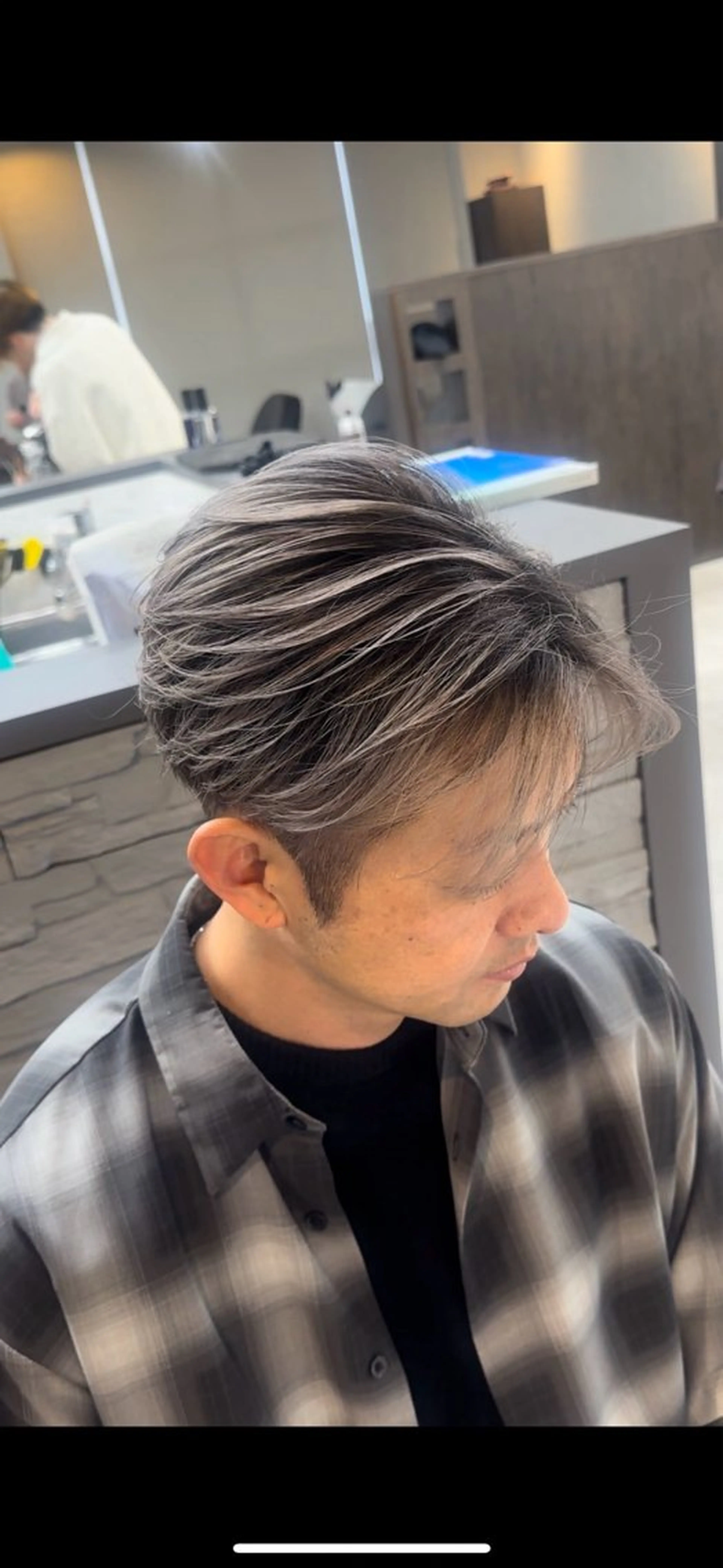 ショート カラー ブリーチ ケアブリーチ ダブルカラー イヤリングカラー ハイトーンカラー GISEL 小倉のヘアスタイル