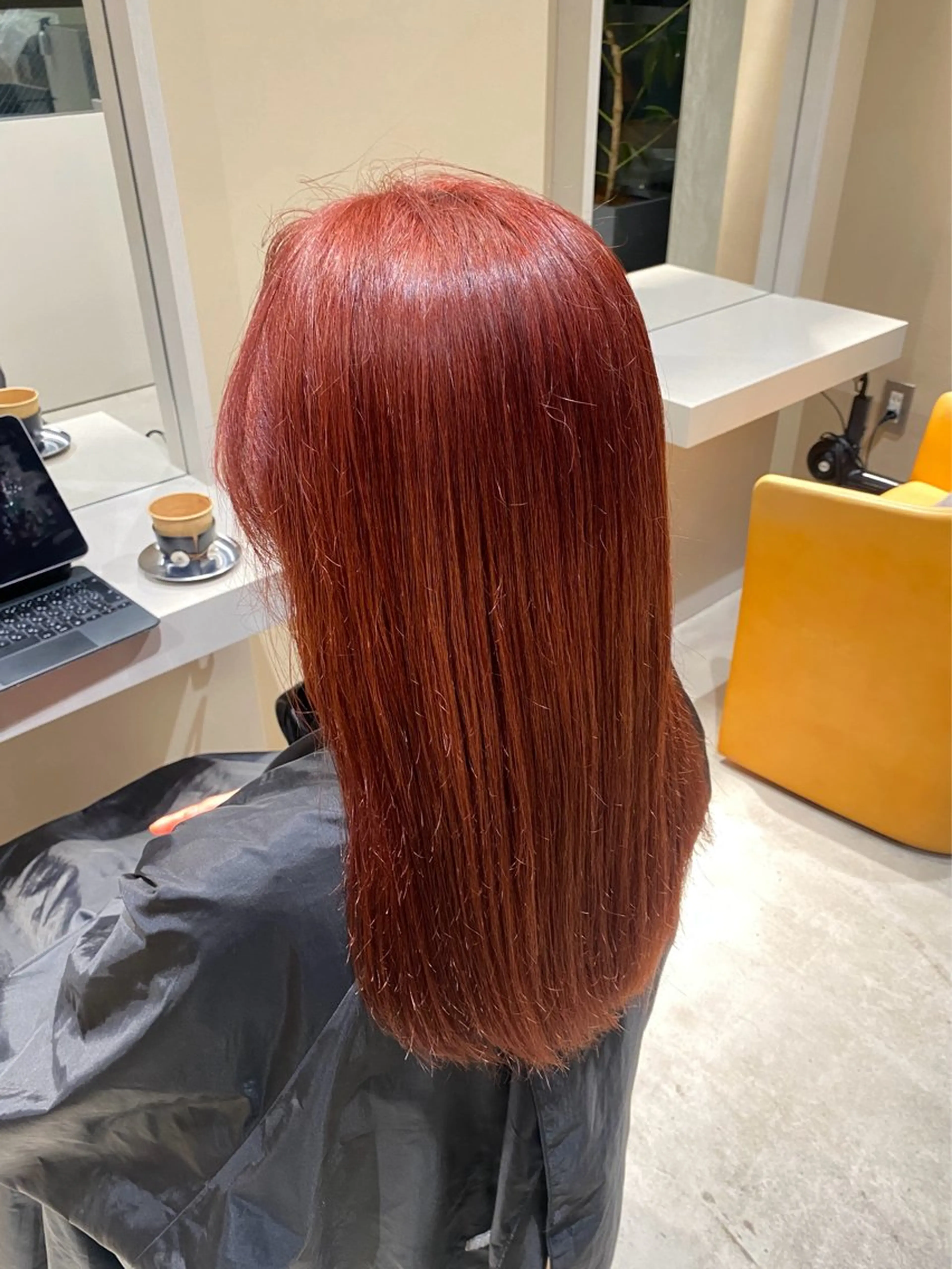 ロング カラー 石井美羽 NEROのヘアスタイル