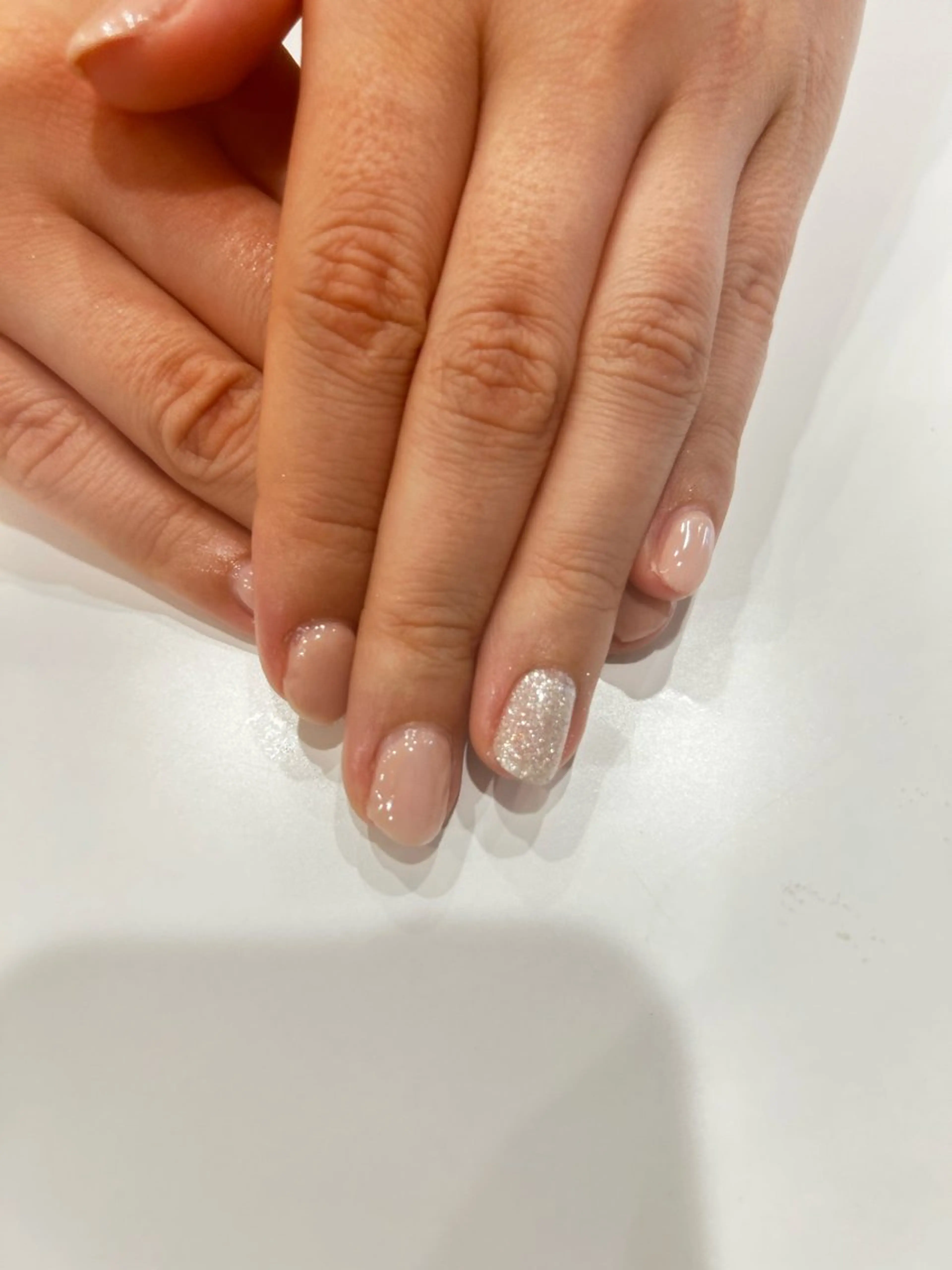 ネイル ハンドネイル フットネイル 美容しょうへいの店所属・吉川 茉由子のマツエク・マツパデザイン