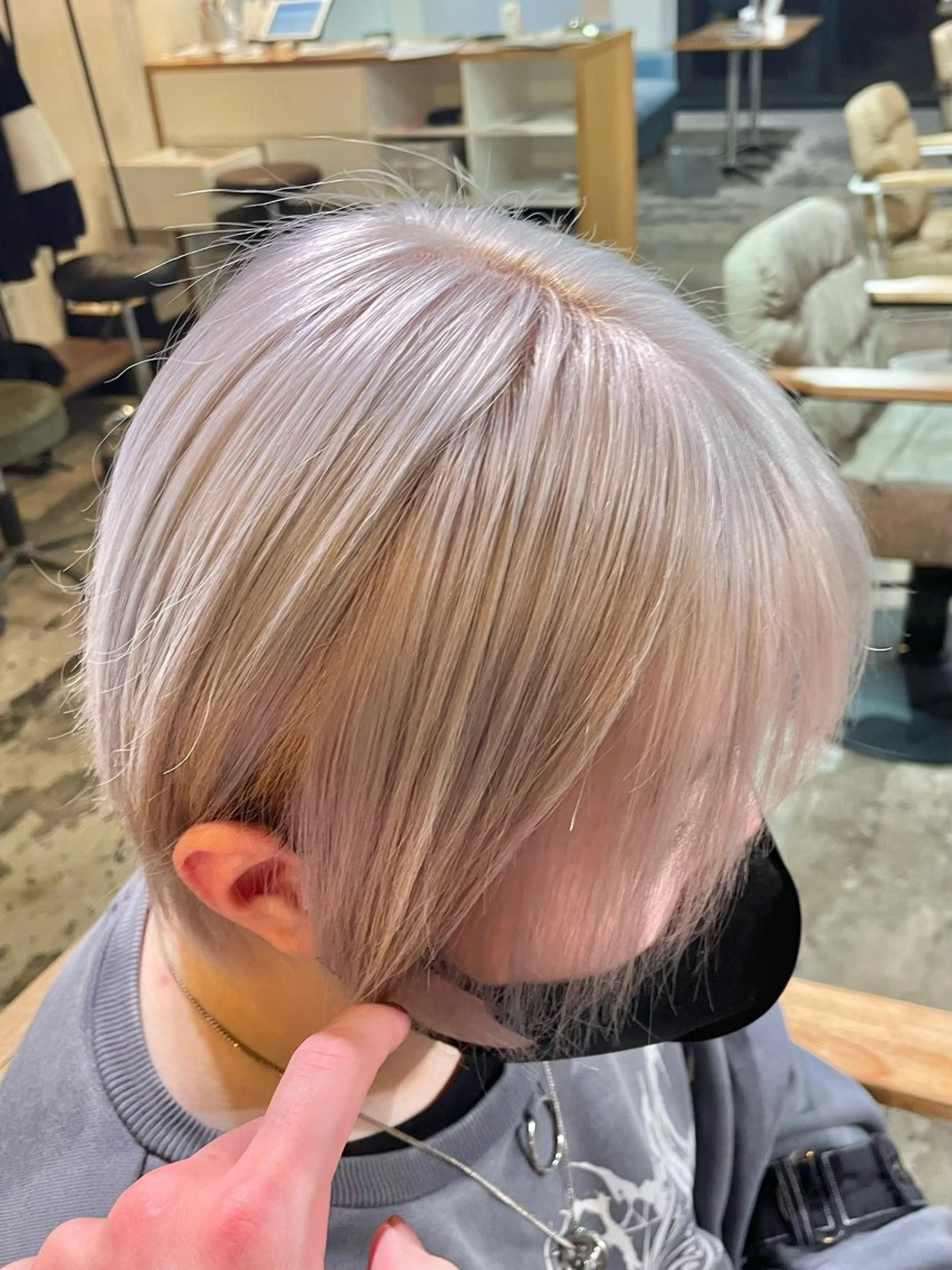 髪質改善カラー＋トリートメント¥10,000​〜​髪質に合わせたカラーとトリートメントで艶感UP！の写真