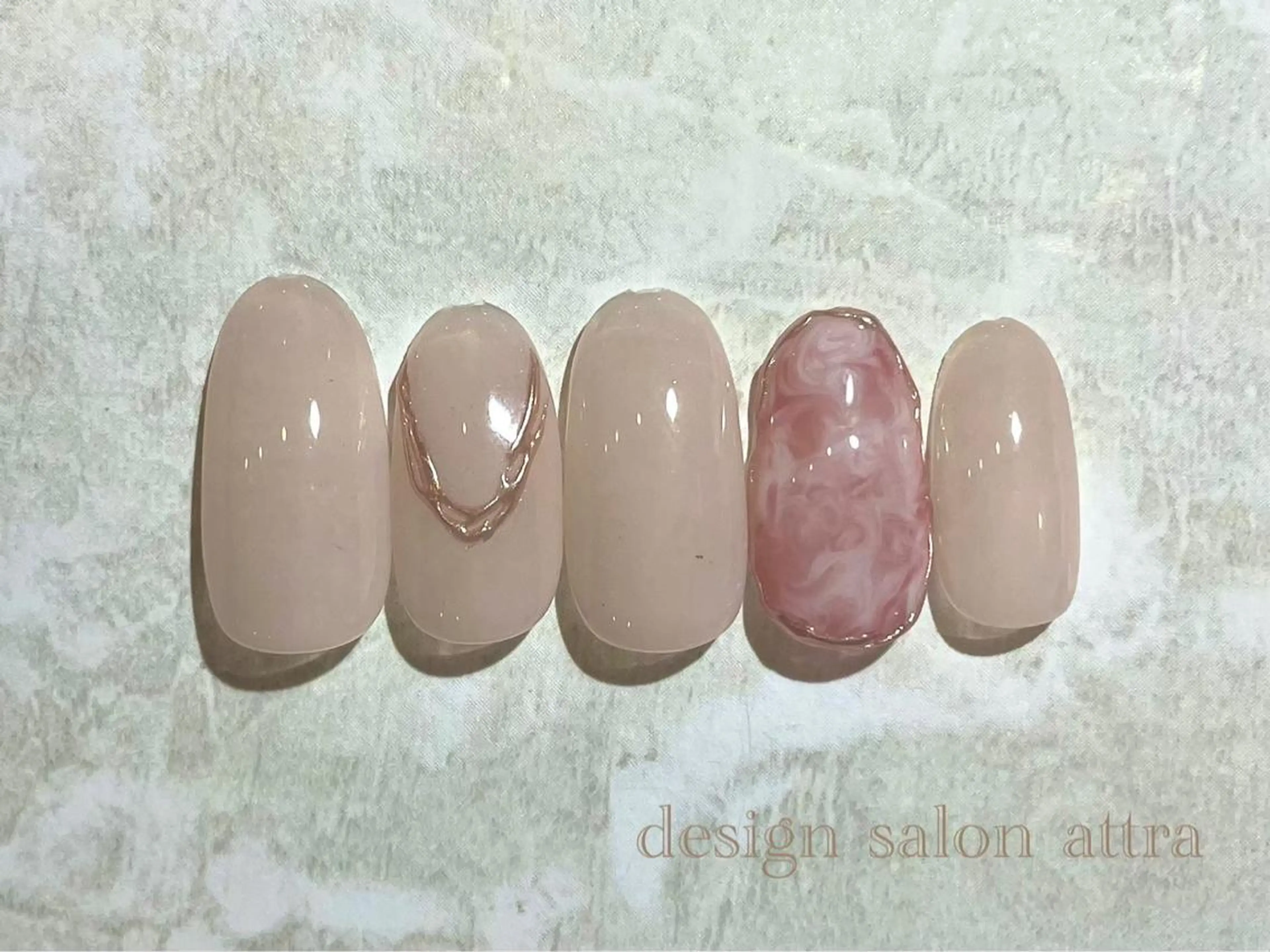 ネイル シンプルネイル ハンドネイル 糀屋 彩奈のネイルデザイン