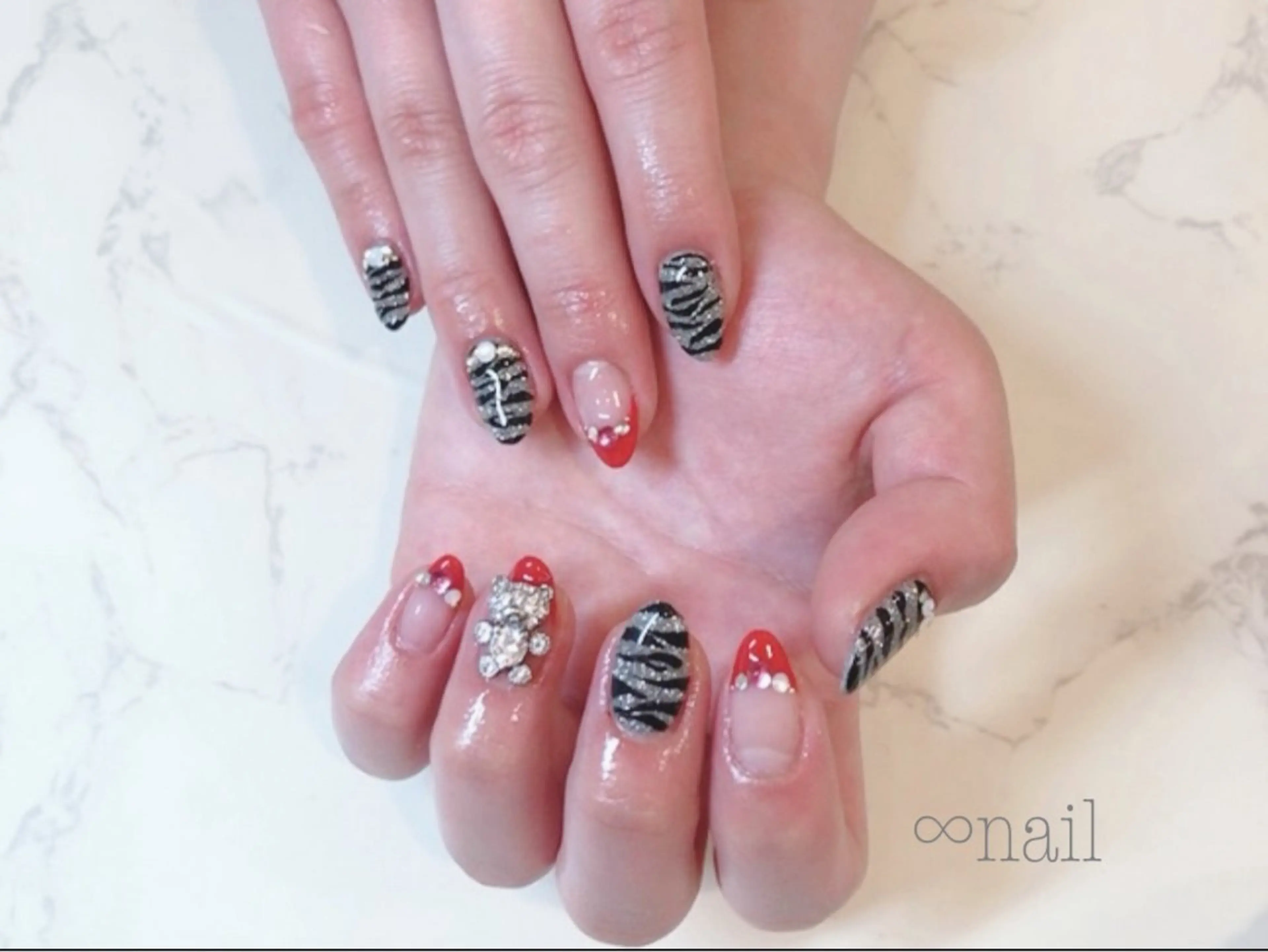 ネイル ♾nail 恵美のマツエク・マツパデザイン