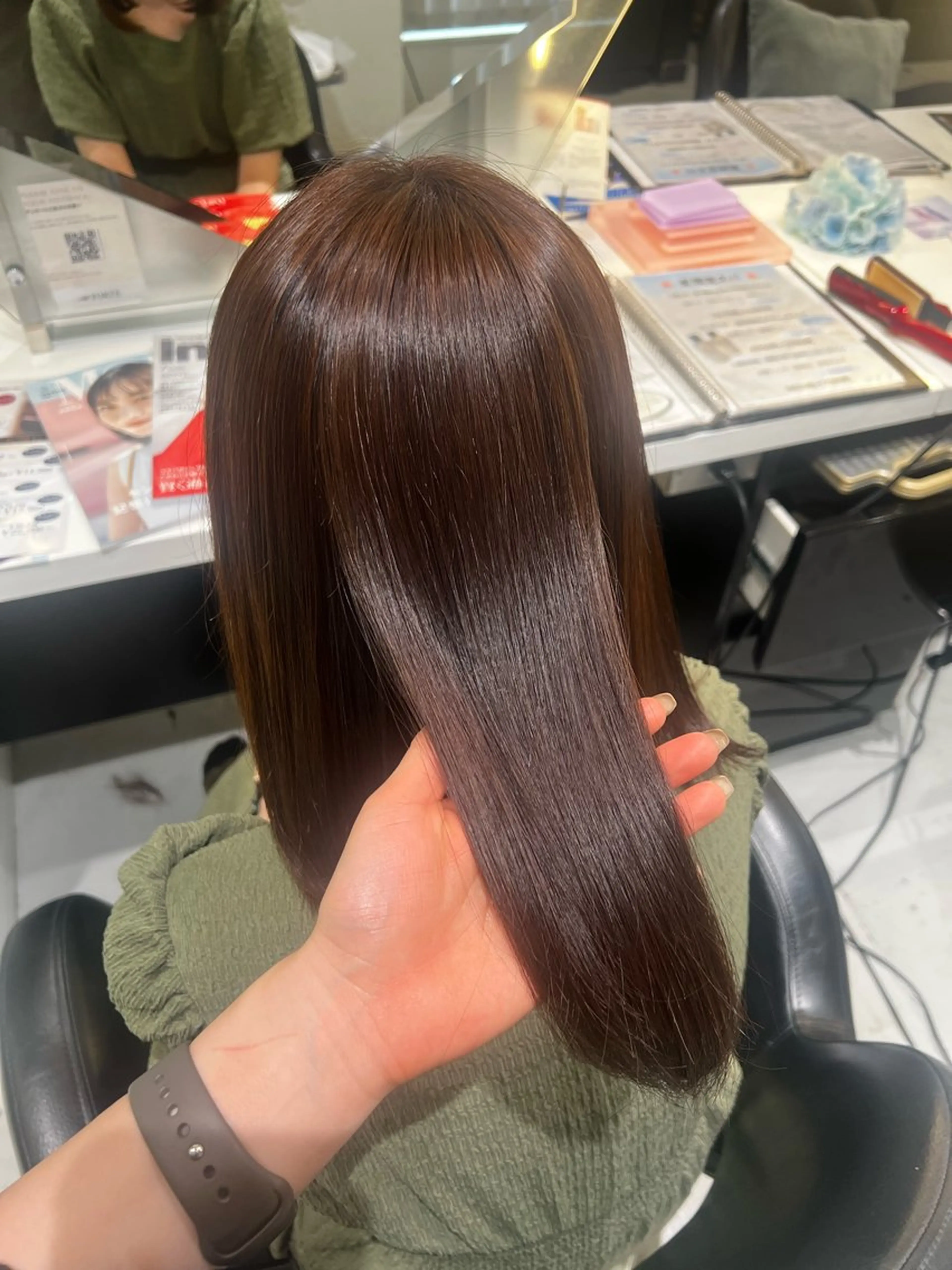 セミロング カラー 韓国風顔まわり/ベー ジュ/マツエク♡美咲のヘアスタイル