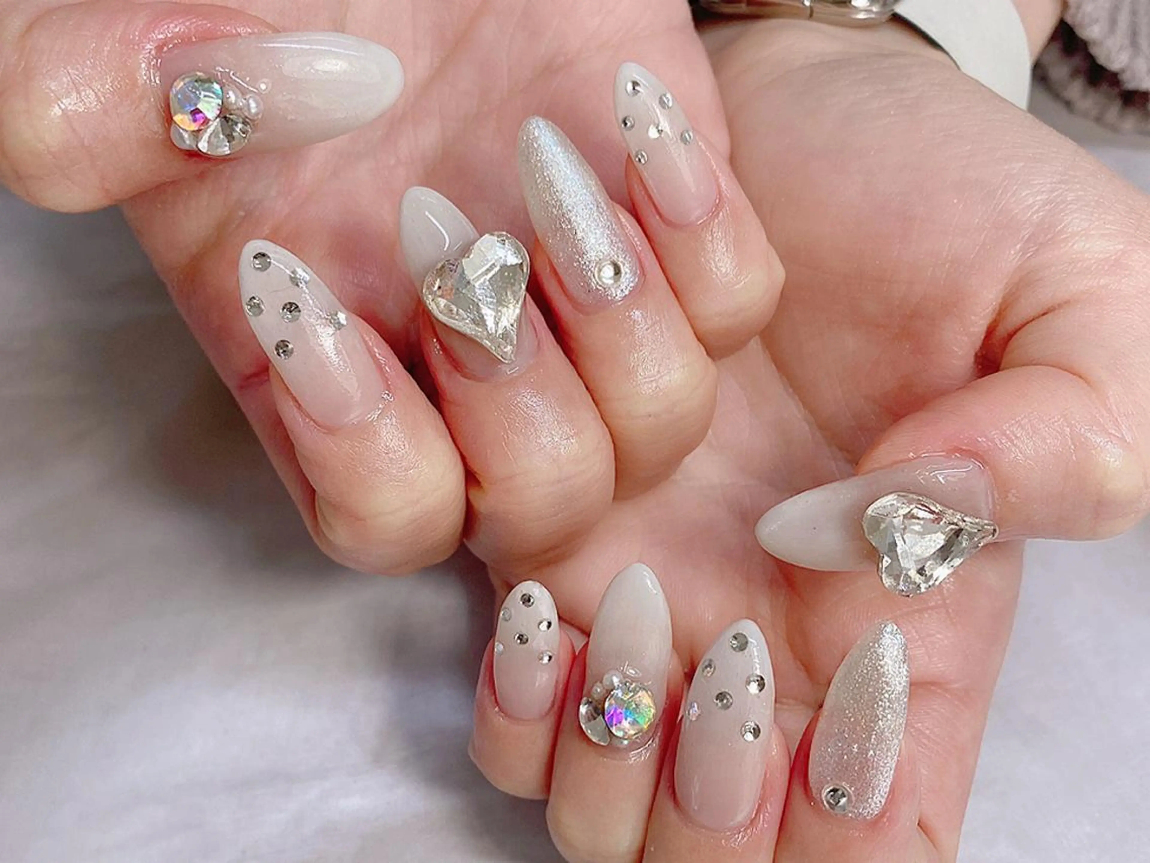 ネイル アートネイル グラデーション 韓国ネイル ハンドネイル RiLion💗 Risa🦋💜のネイルデザイン