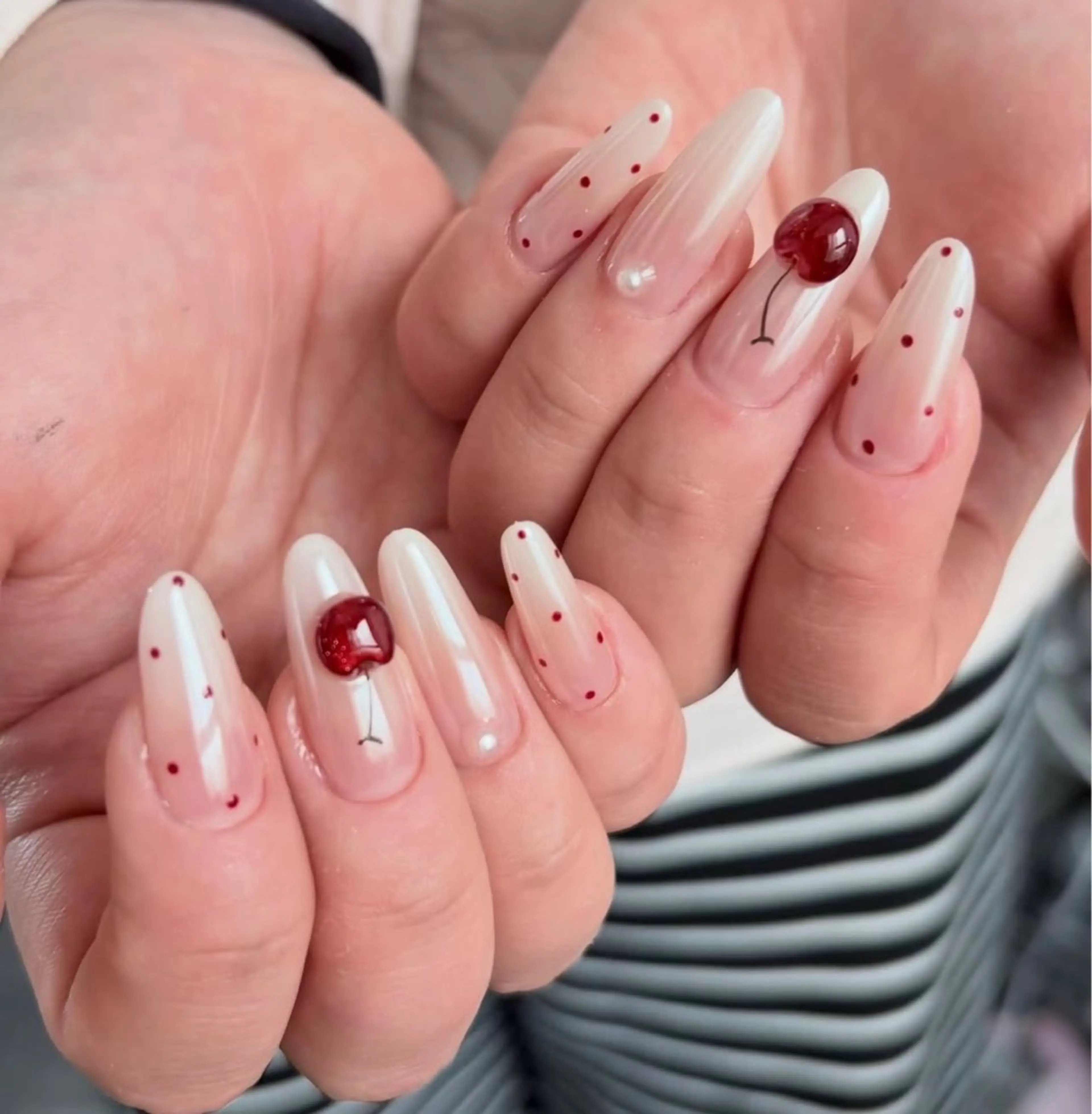 ネイル ハンドネイル NiJi Nailsのネイルデザイン
