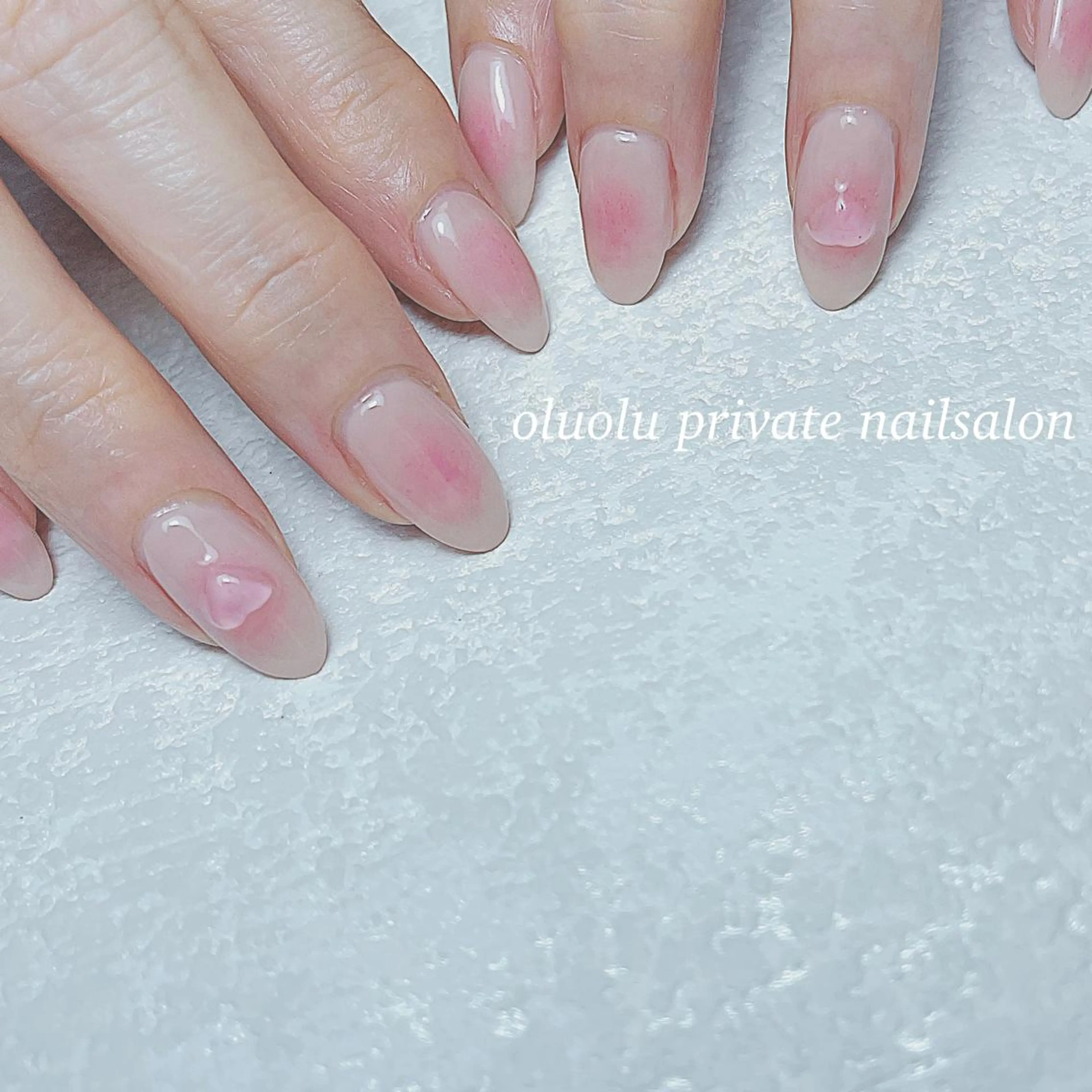 ネイル チークネイル ハート ピンク ハンドネイル 大村 紬華のネイルデザイン