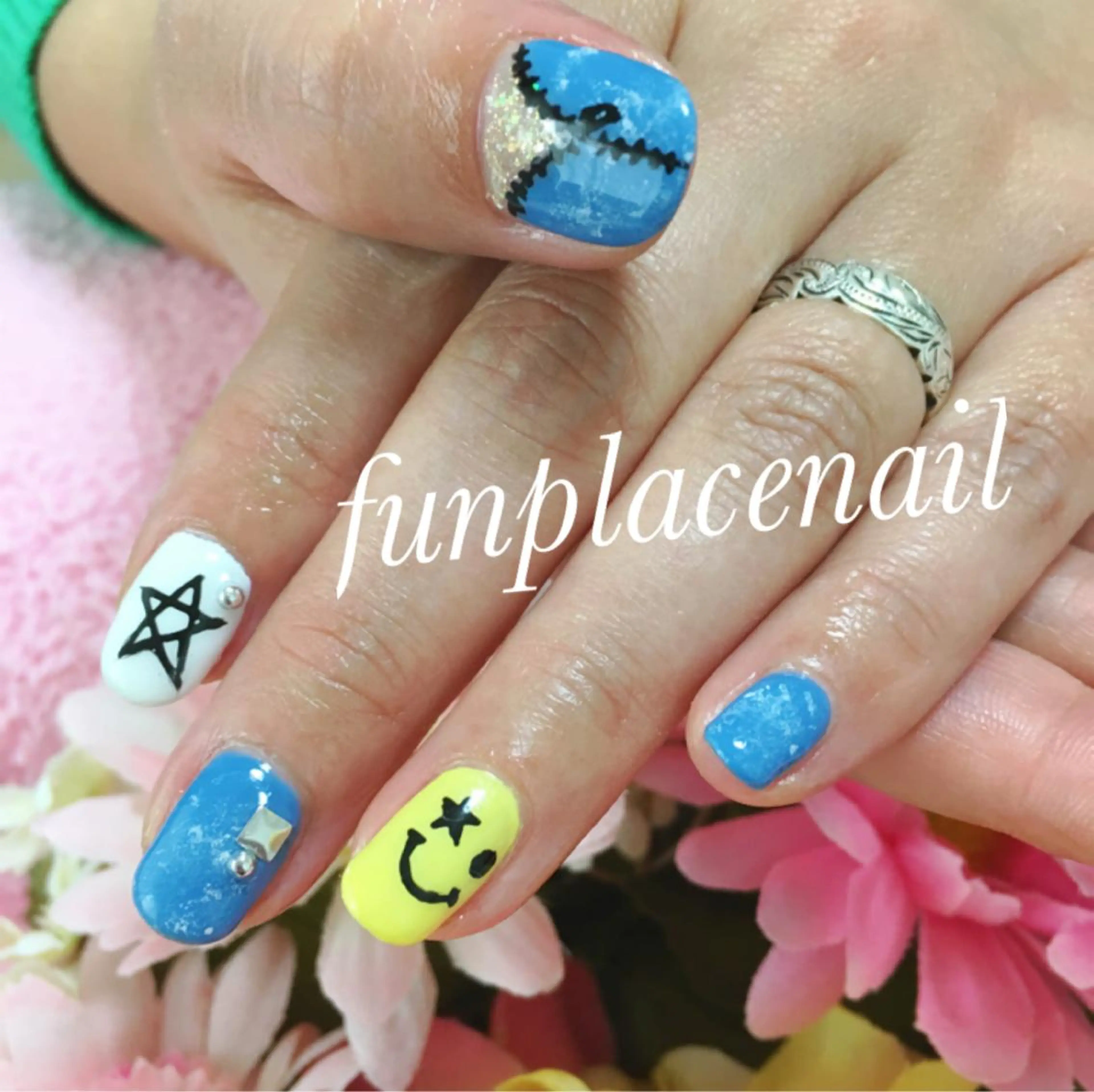 ショート ミディアム セミロング ロング カラー パーマ ヘアアレンジ キッズ ネイル マツエク・マツパ 持ち込み nail salon＆school felice所属・フェリーチェ瑞江店 新山のネイルデザイン