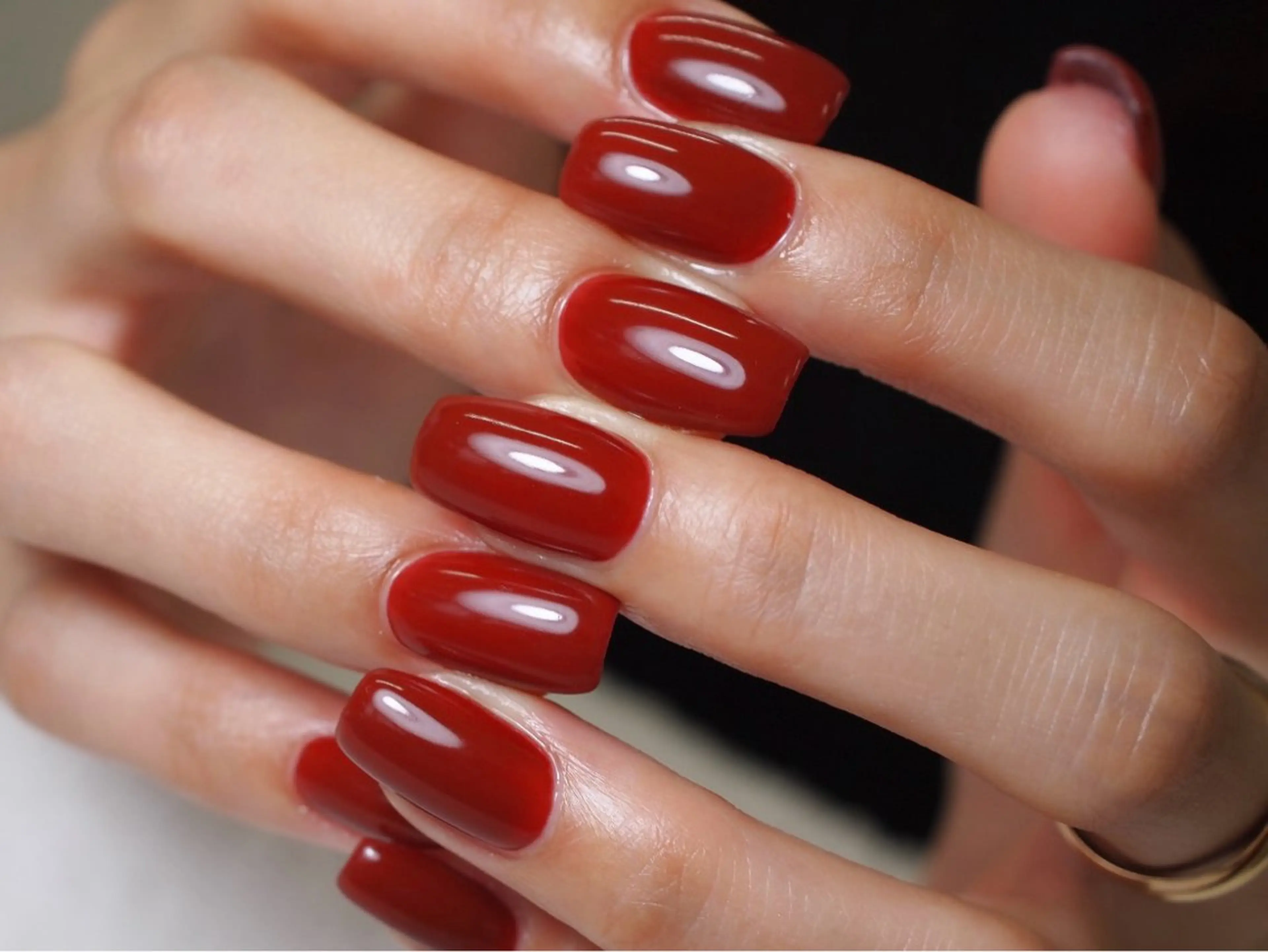 ネイル 赤色 SOARNAIL所属・ソアネイル スタッフのネイルデザイン