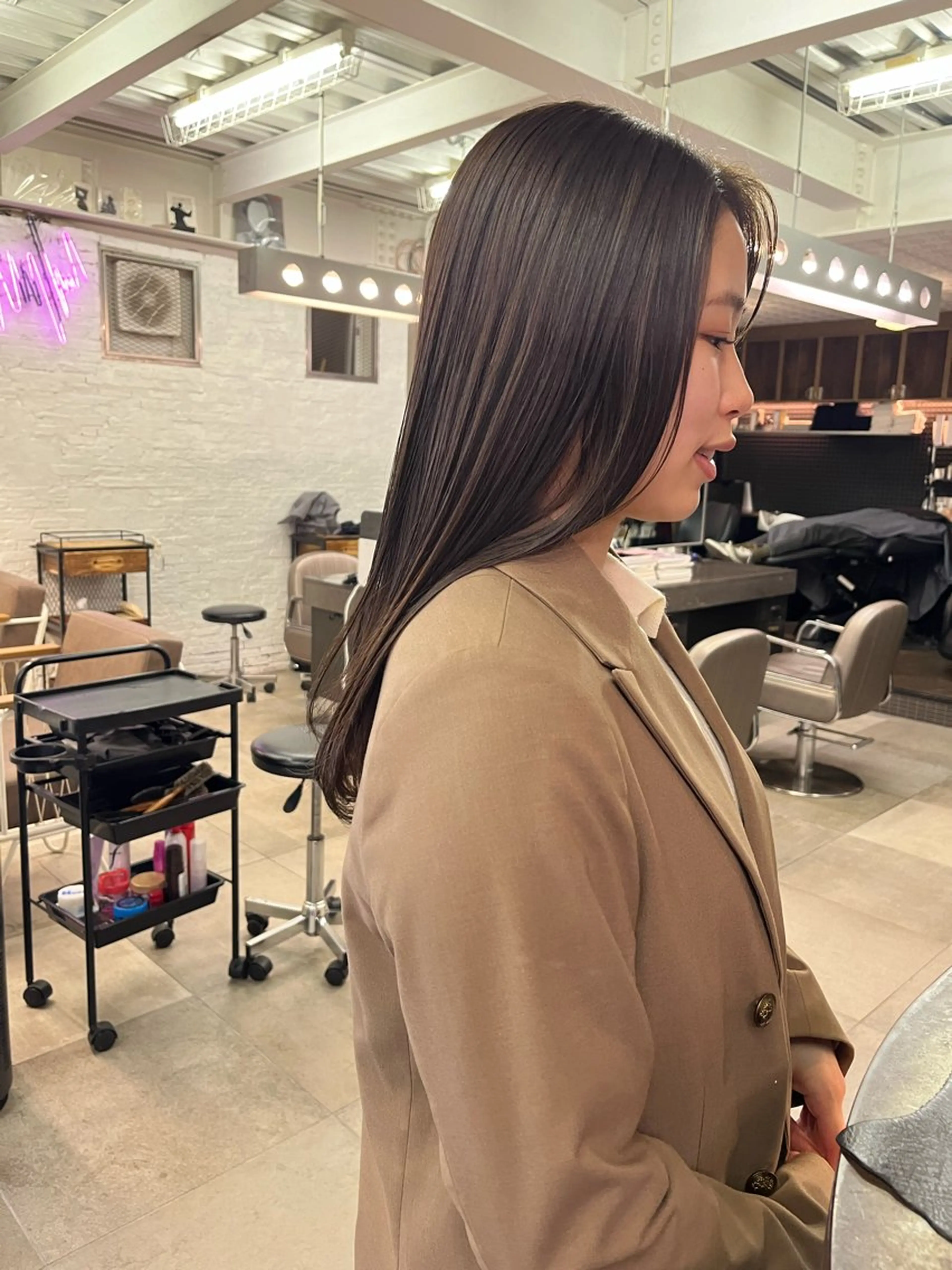 ロング カラー ヘアカラー トリートメント NOUN所属・eri kinjoのヘアスタイル