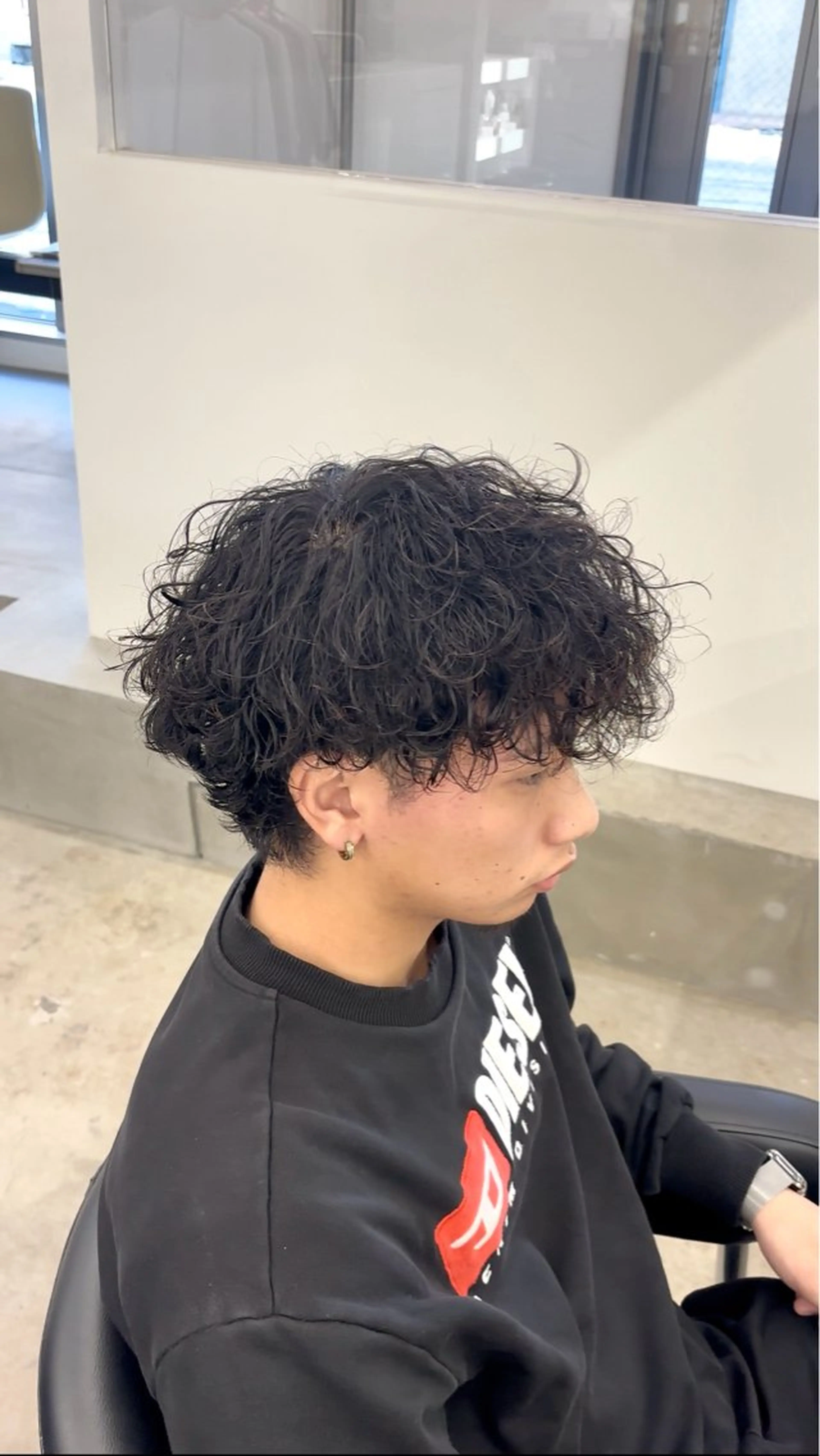 ショート パーマ メンズ メンズパーマ 波巻きパーマ カット パーマ なりたひろと / メンズパーマのヘアスタイル