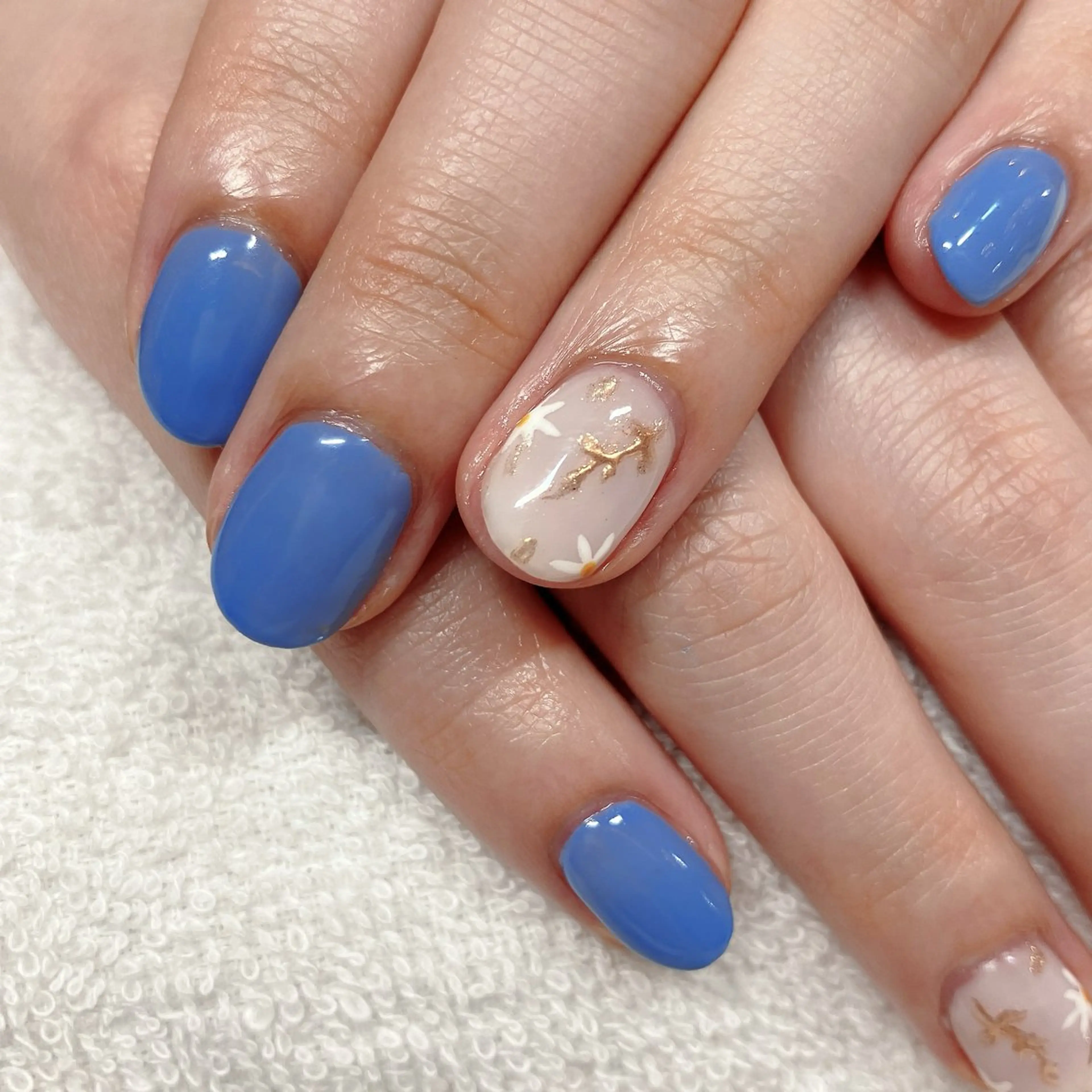 ネイル 綱島 佳恵のネイルデザイン