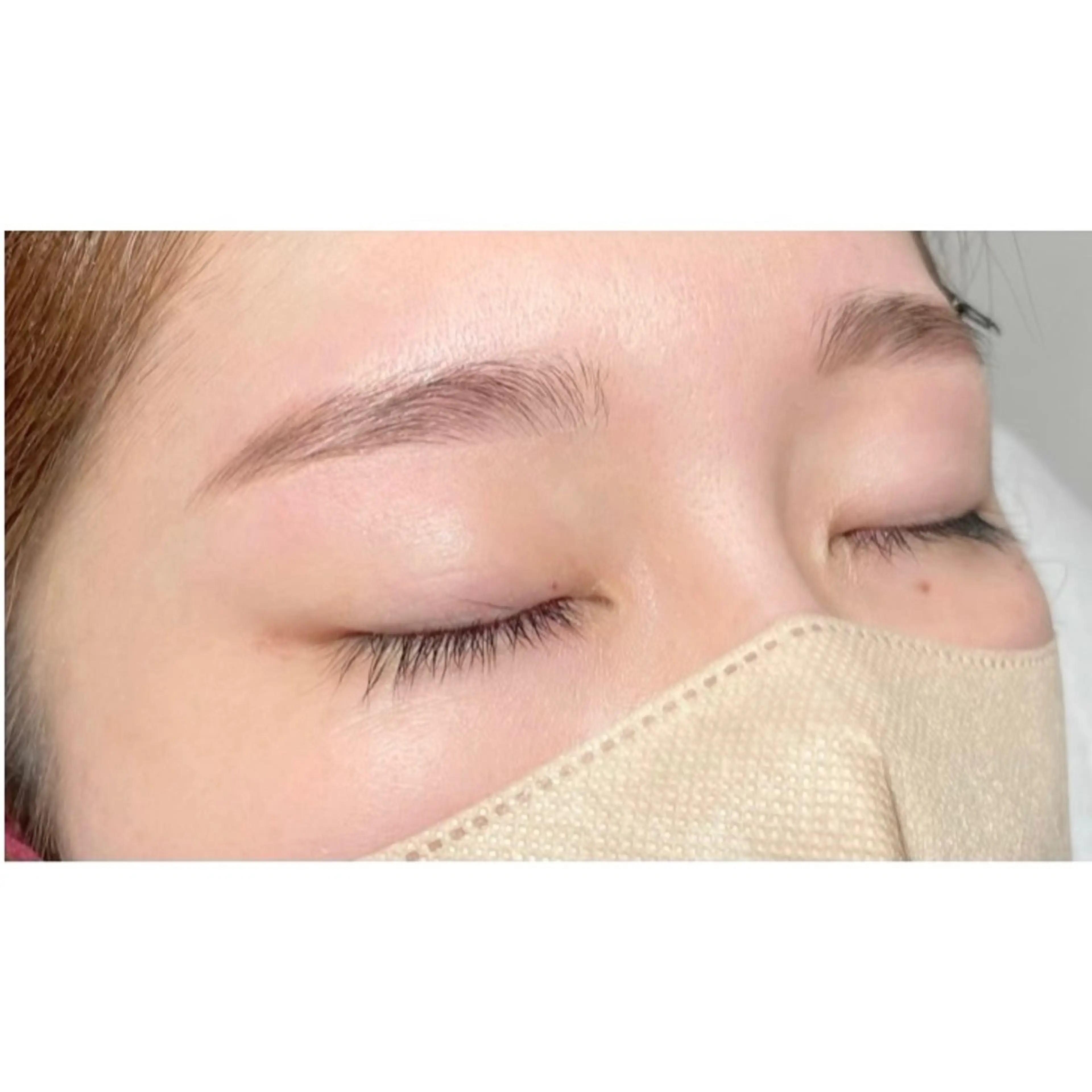 アイブロウ 眉毛ワックス脱毛 NuR 【ヌール】のネイルデザイン