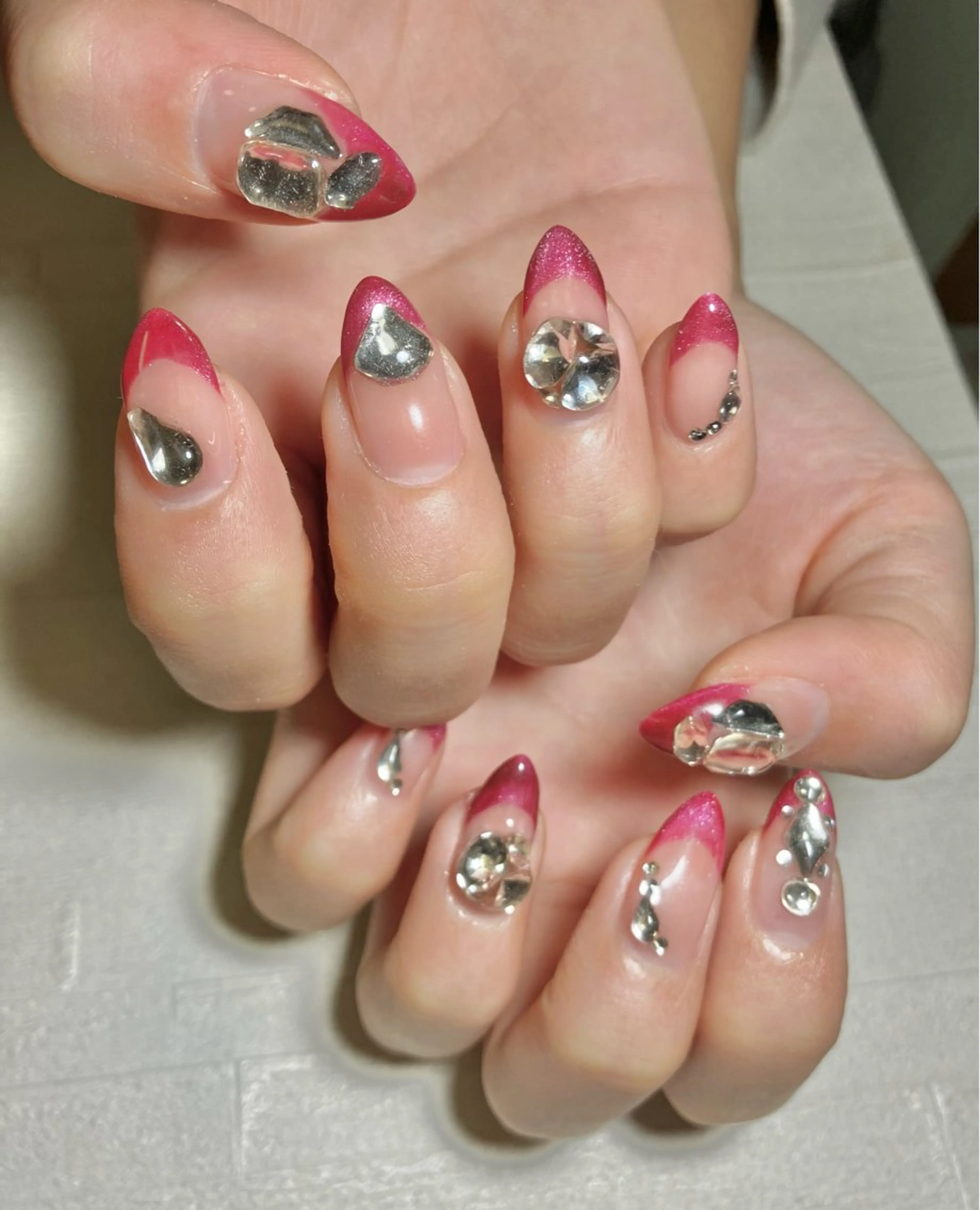 ネイル ハンドネイル Liennail 持込デザインやり放題のネイルデザイン