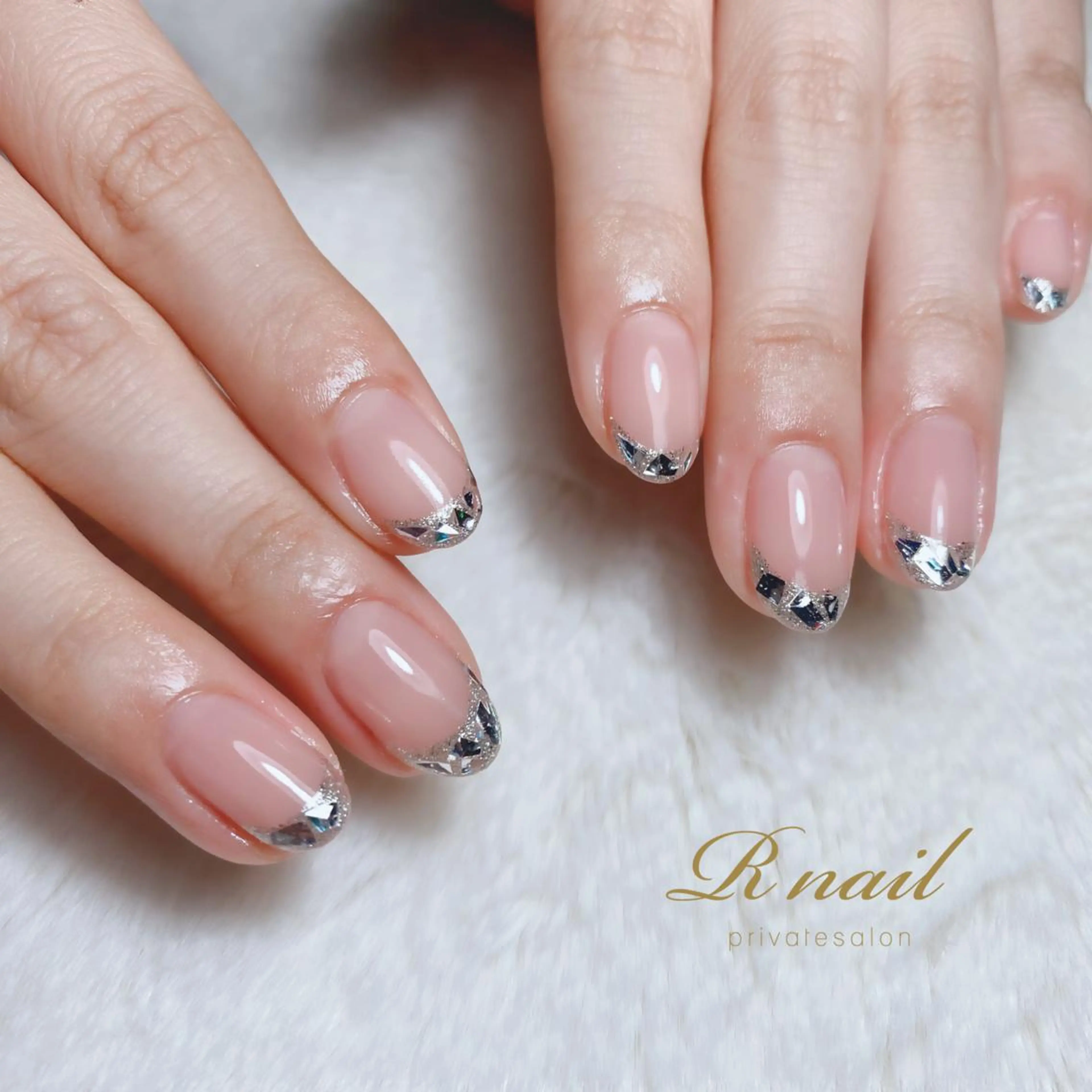 ネイル R nailのネイルデザイン