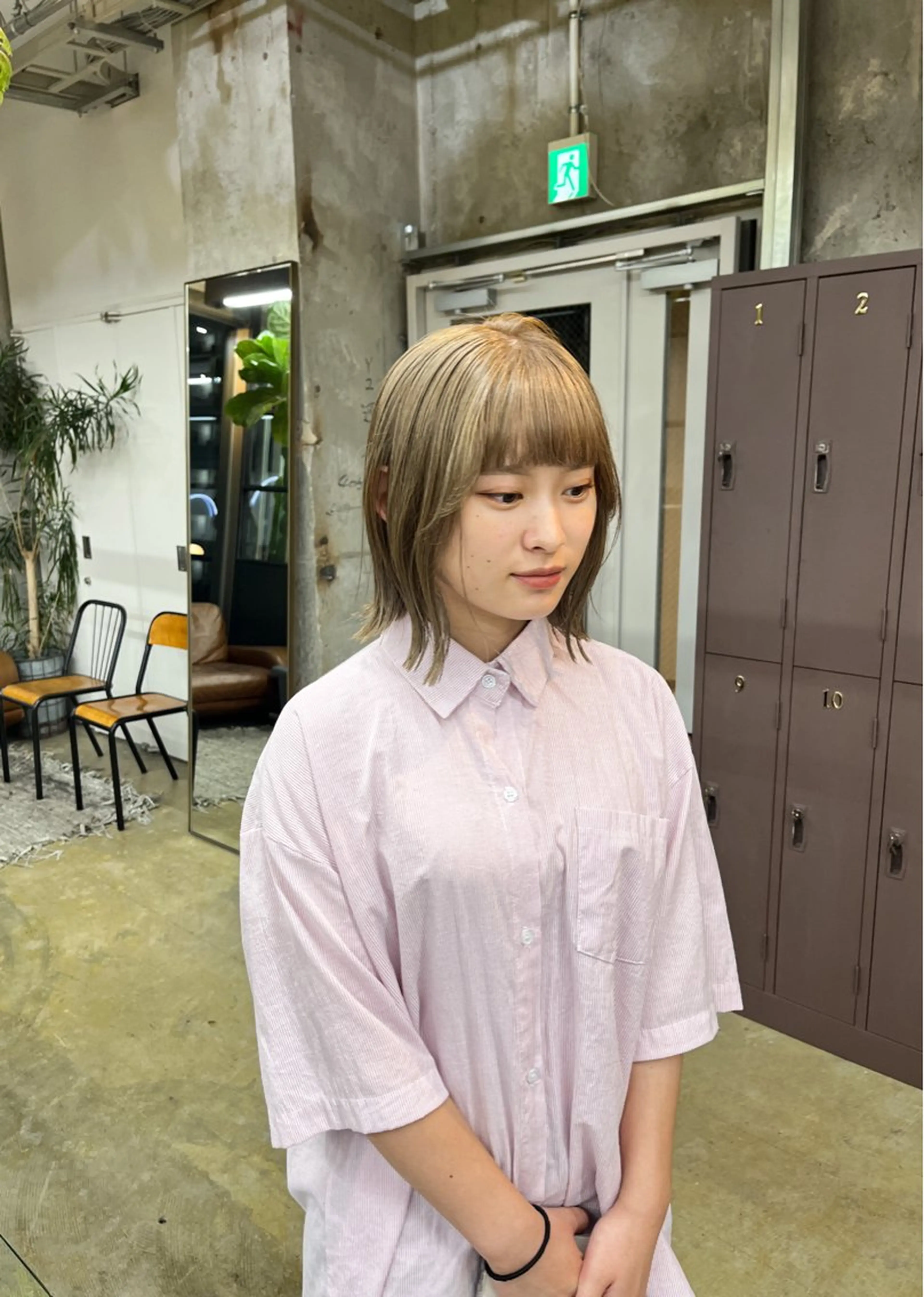 【2,3回目ご来店のレディース限定🌀】カット+ケアブリーチonカラー+トリートメントの写真