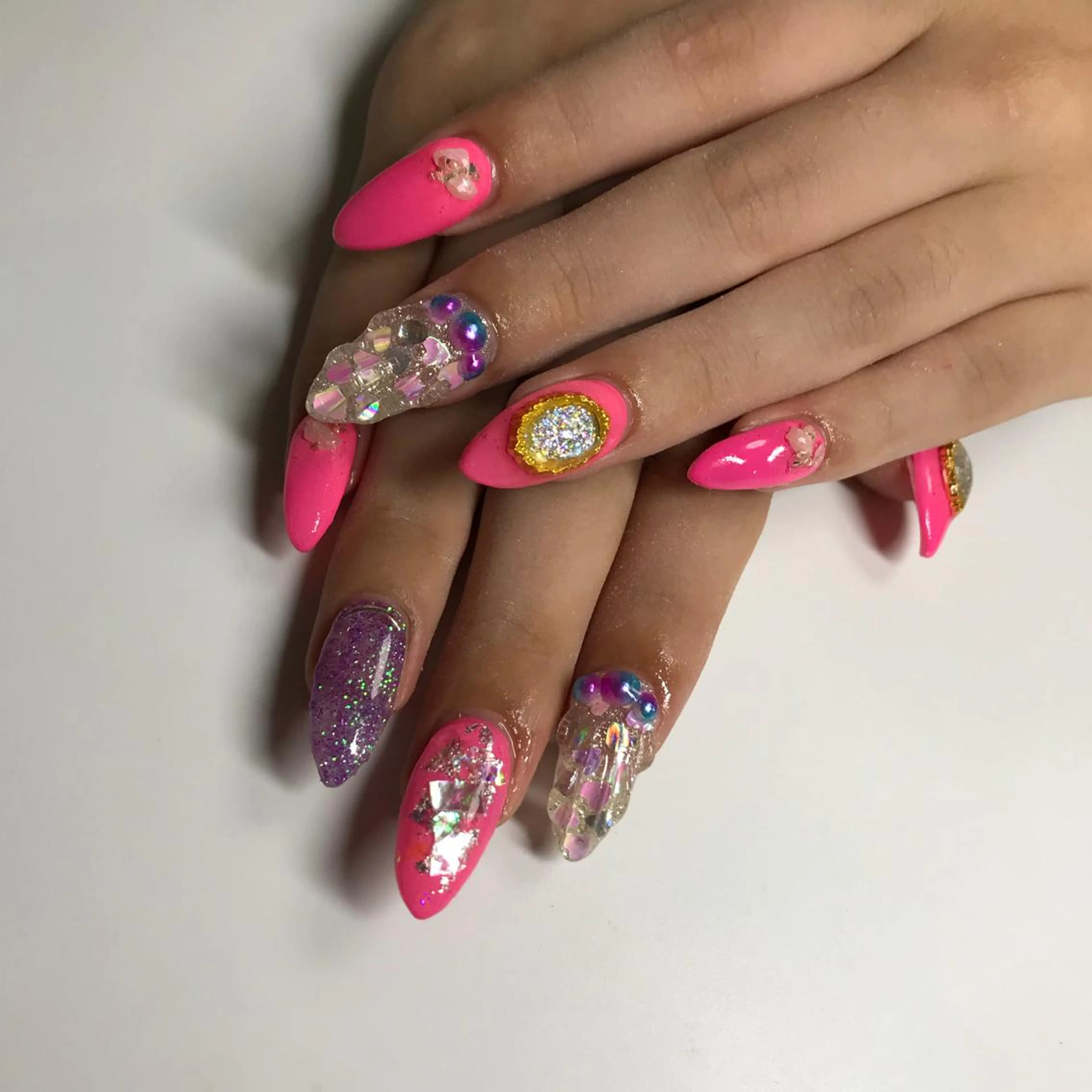 ネイル アートネイル 【カメレオン】 上村 祥子のヘアスタイル