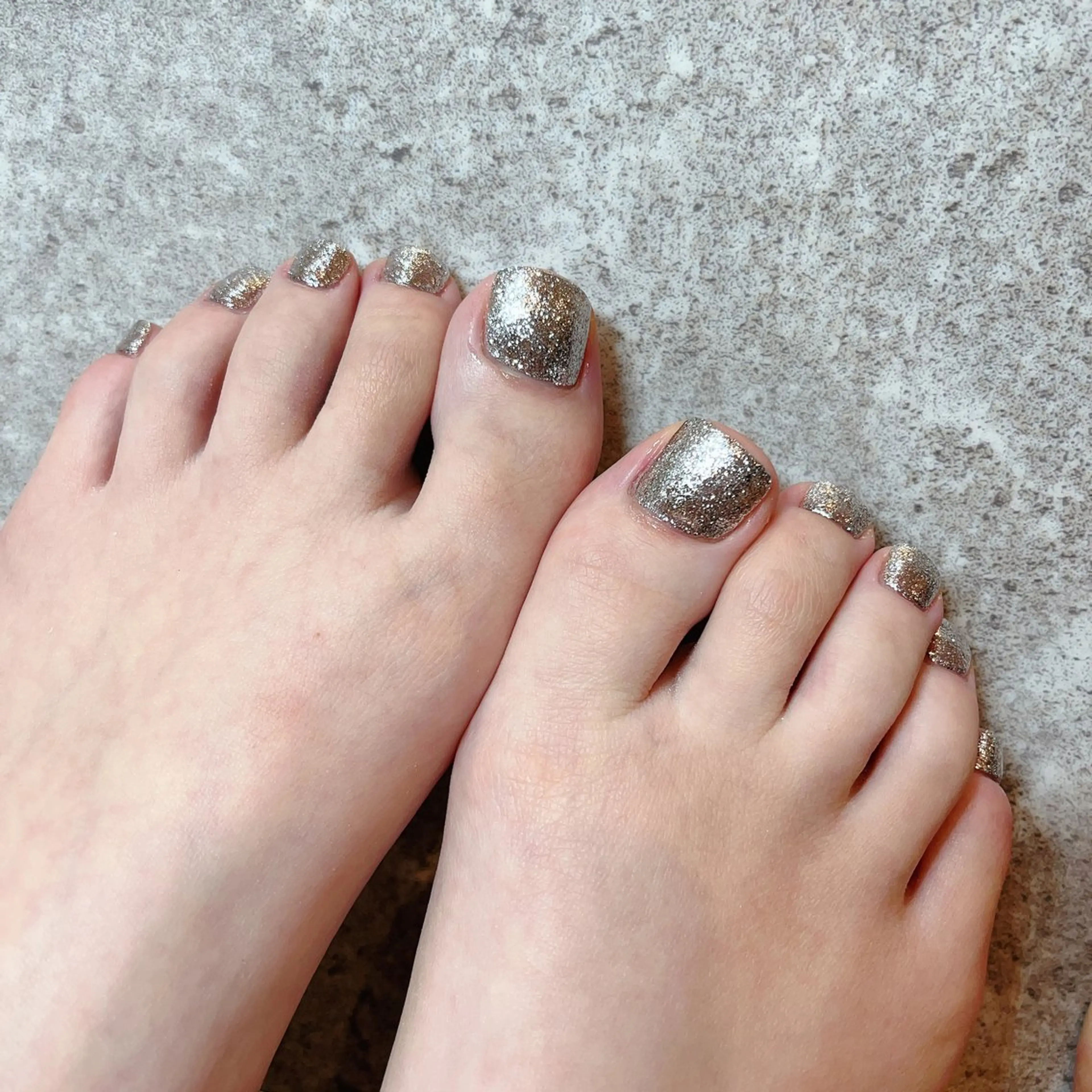 ネイル シルバー アマンビューティーリゾート所属・竹内 日菜のマツエク・マツパデザイン