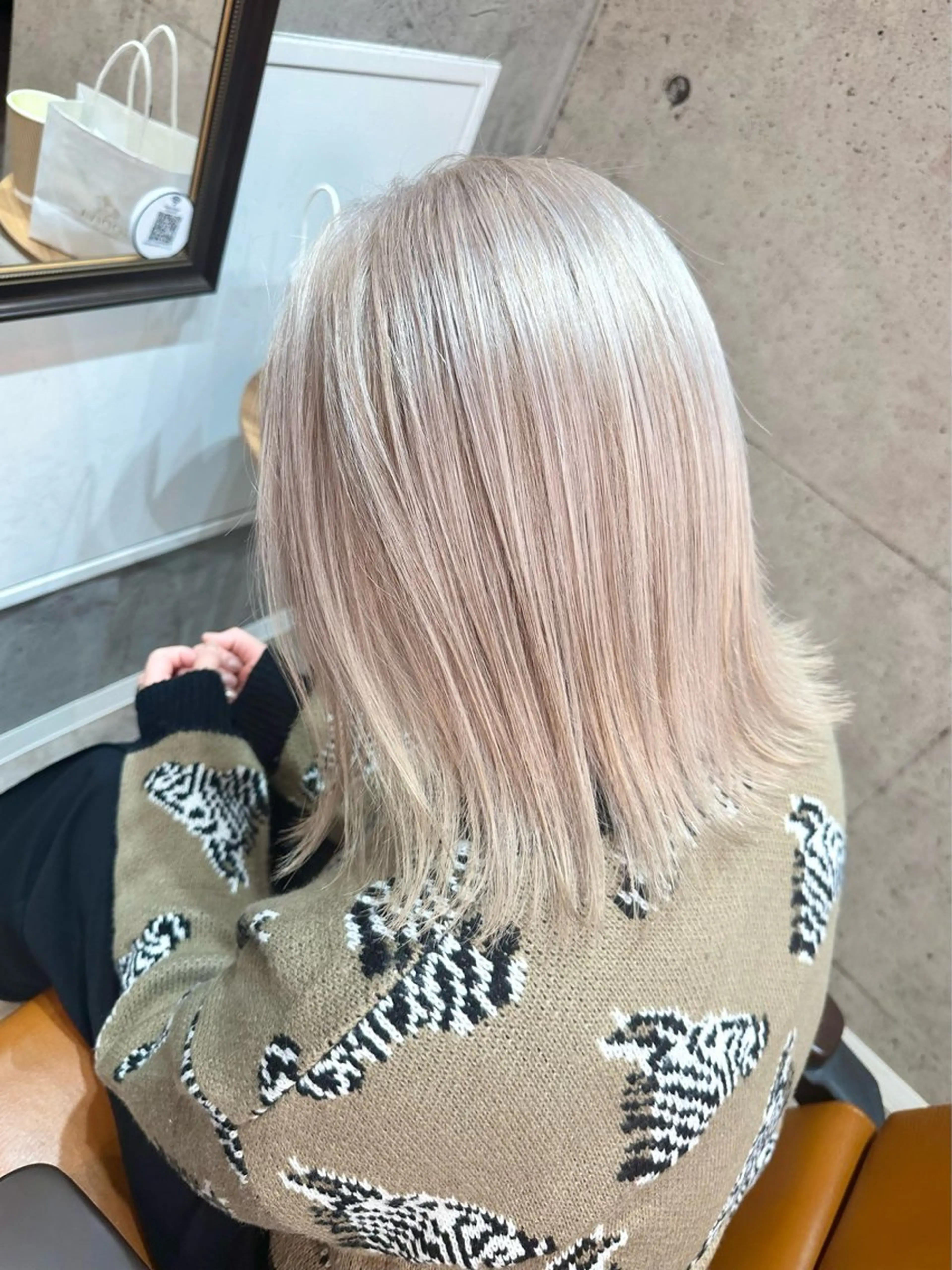 ミディアム ヘアカラー 🔷ブリーチバレイヤ ージュ🔷飯野達也のヘアスタイル