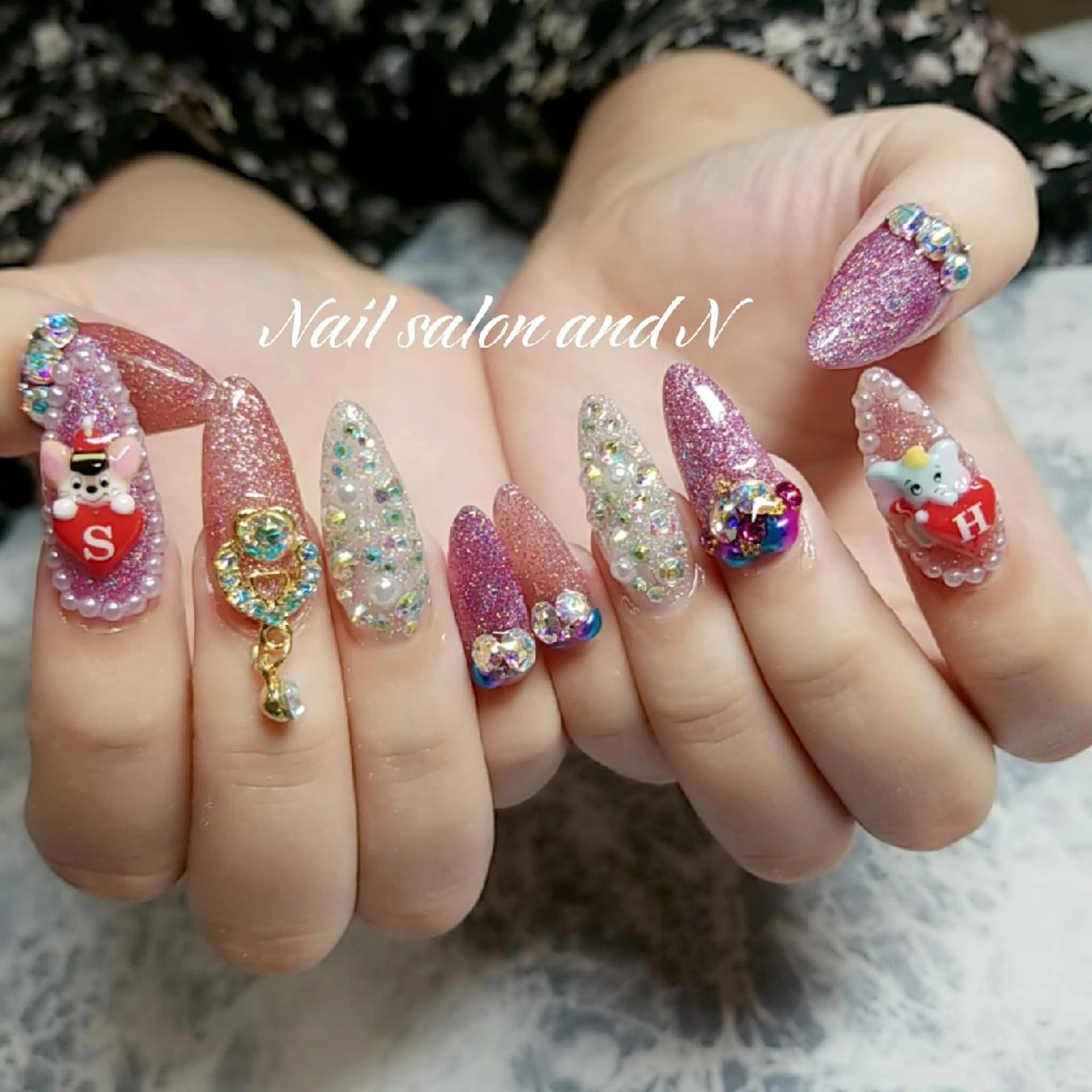 ネイル and Nのネイルデザイン