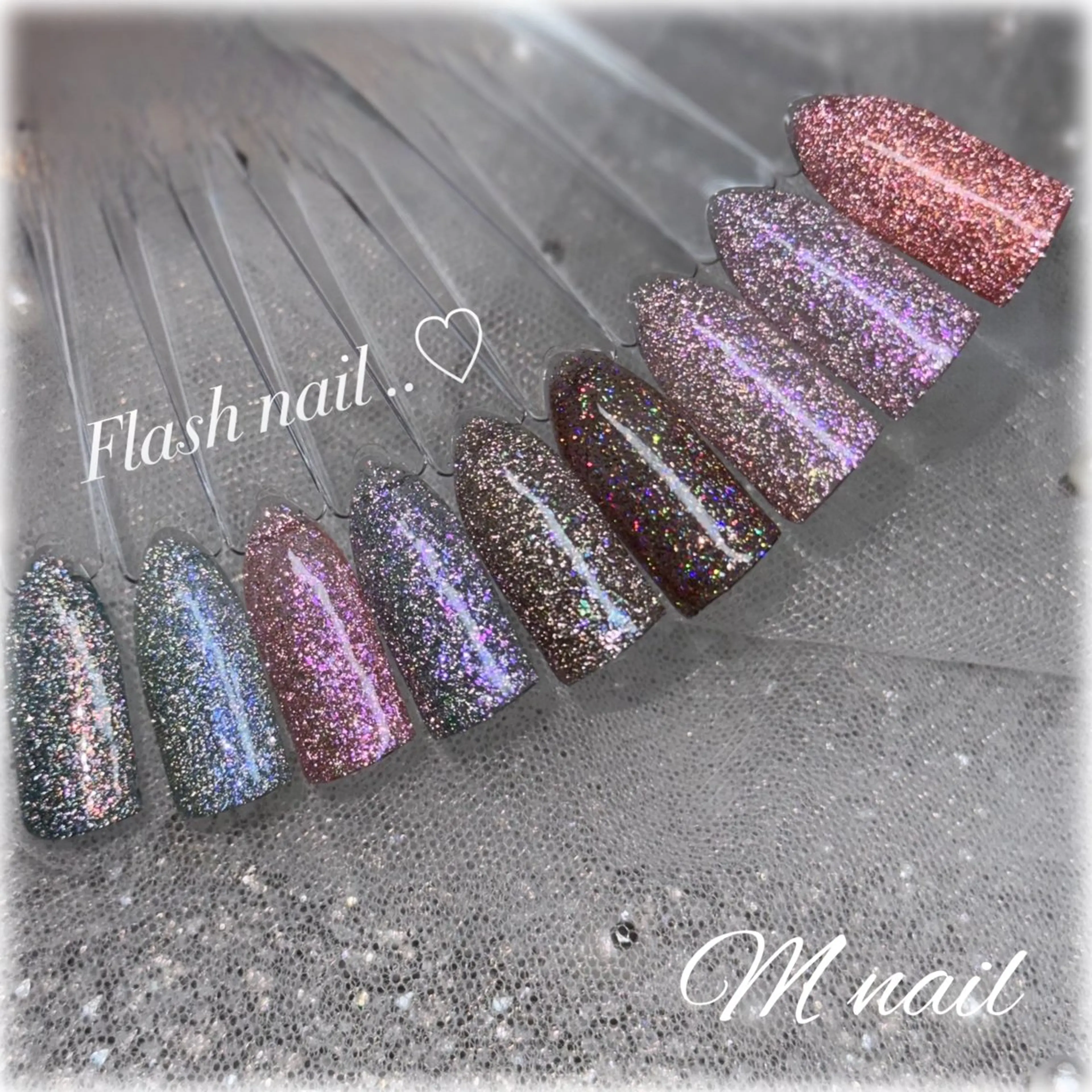 ネイル フラッシュネイル フットネイル キラキラネイル ワンカラーネイル 【enn】Maria Enomotoのネイルデザイン