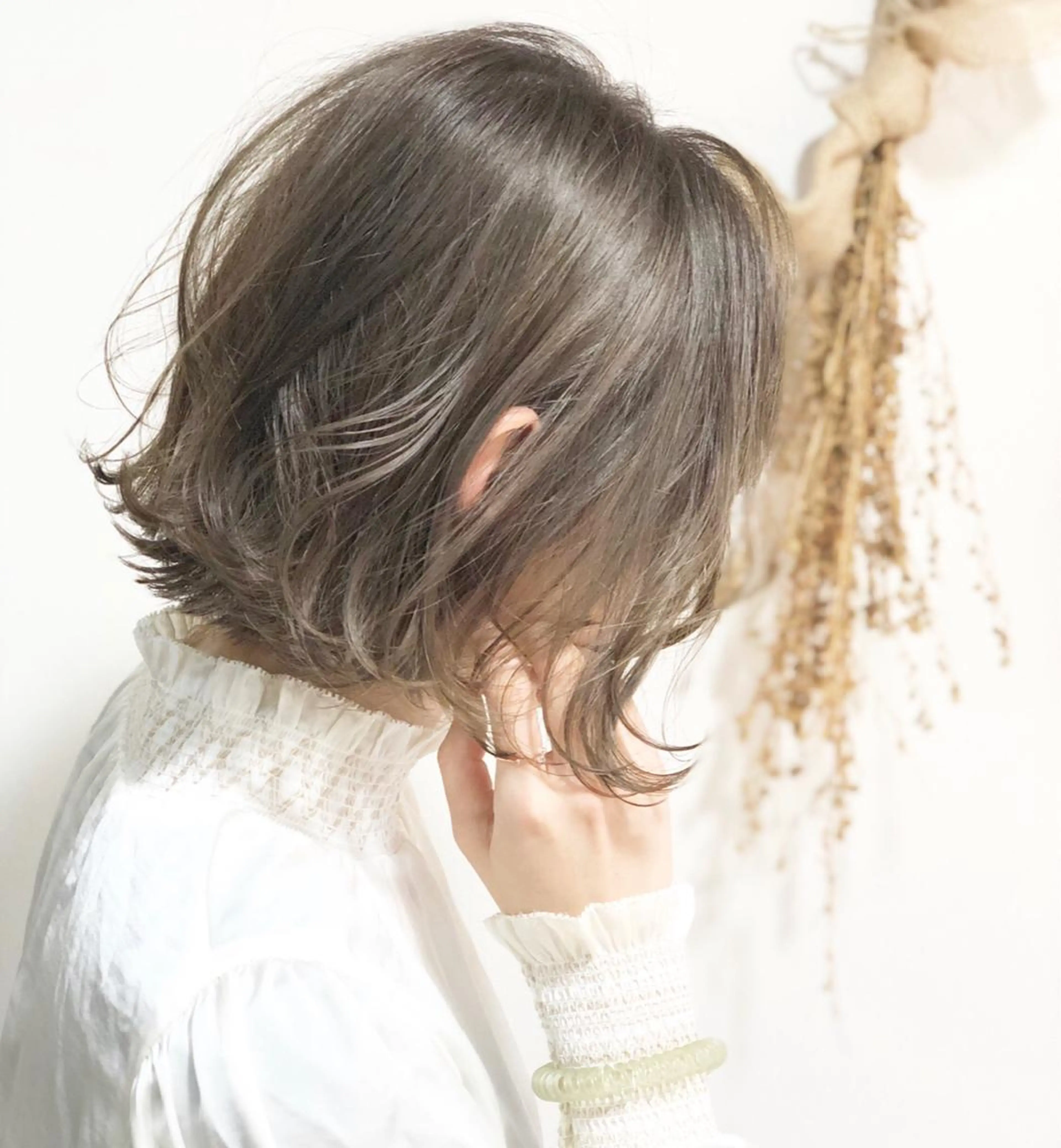 ミディアム カラー 透明感カラー ハイライトカラー ボブ ハイライト ブリーチ/髪質改善 NYNY大久保のヘアスタイル