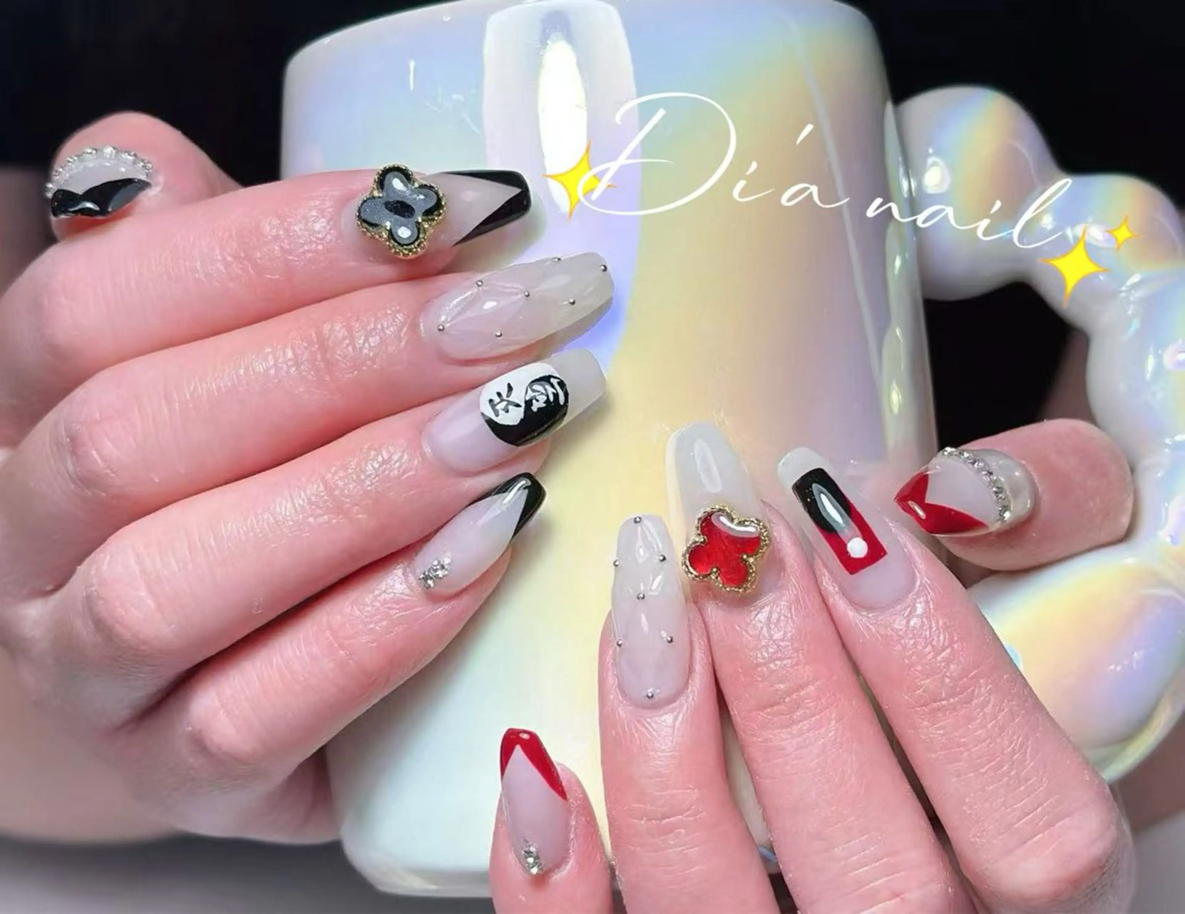 ネイル チークネイル ジェルネイル グラデーション マグネットネイル ニュアンスネイル Di'a nail ネイルサロンのネイルデザイン