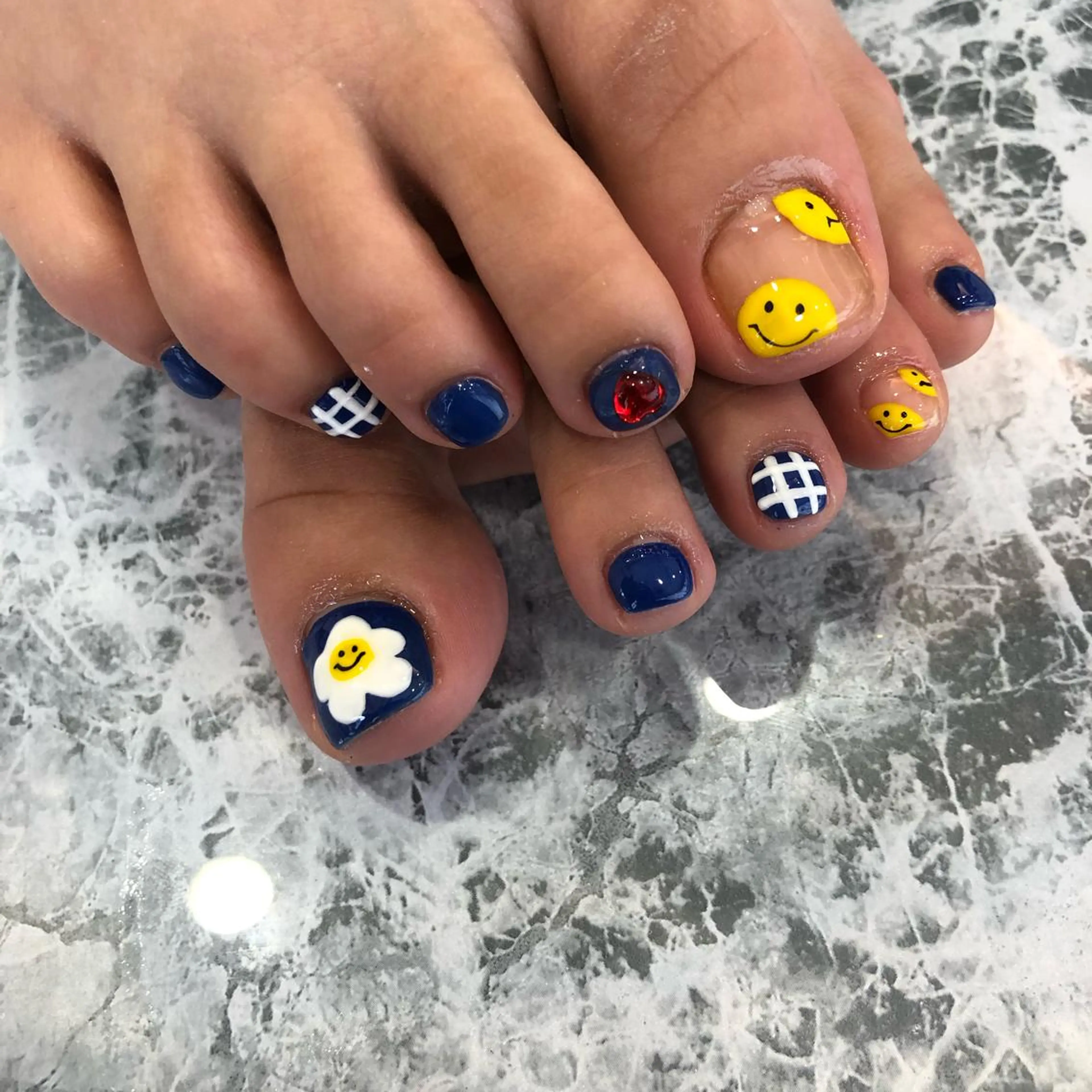 ネイル ハンドネイル 河野 弥月のネイルデザイン