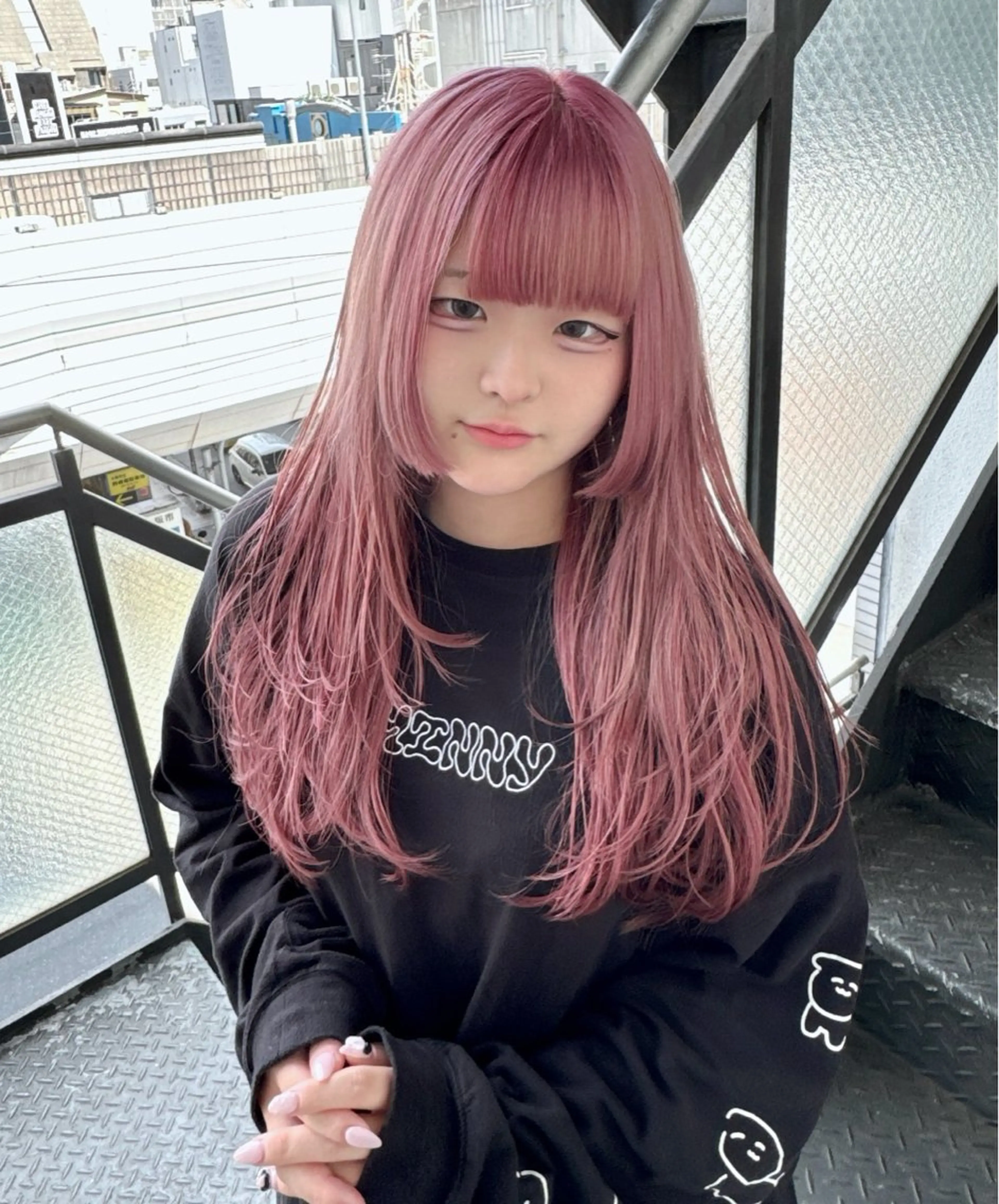 ロング カラー パーマ ヘアアレンジ 切りっぱなしボブ ブリーチ ケアブリーチ デザインカラー ダブルカラー 【.ico】心斎橋/ ウルフ/飛田ゆうきのヘアスタイル