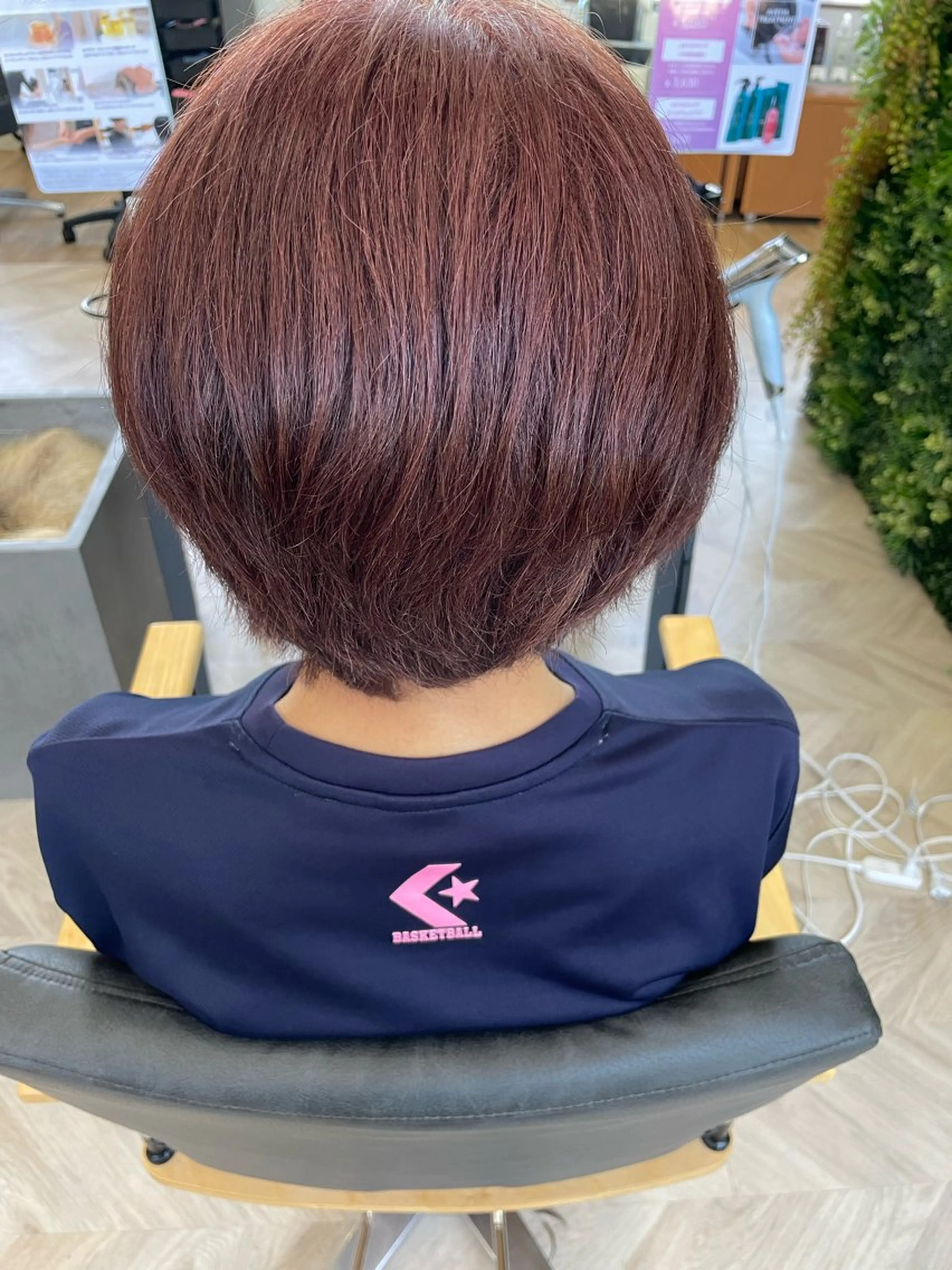 ショート 丸岡 成穂のヘアスタイル