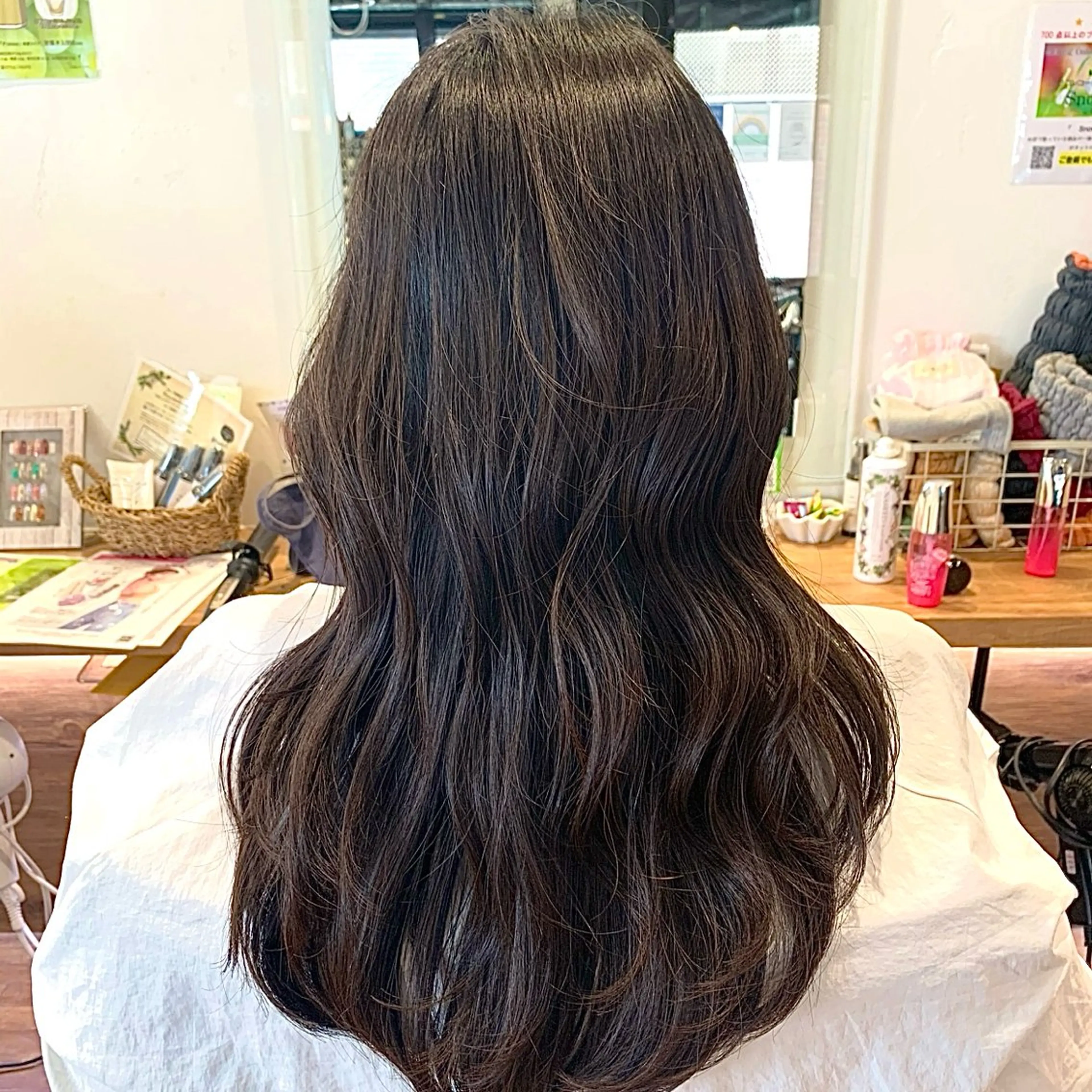 セミロング コテ巻きパーマ/韓国 パーマ/佐野のヘアスタイル