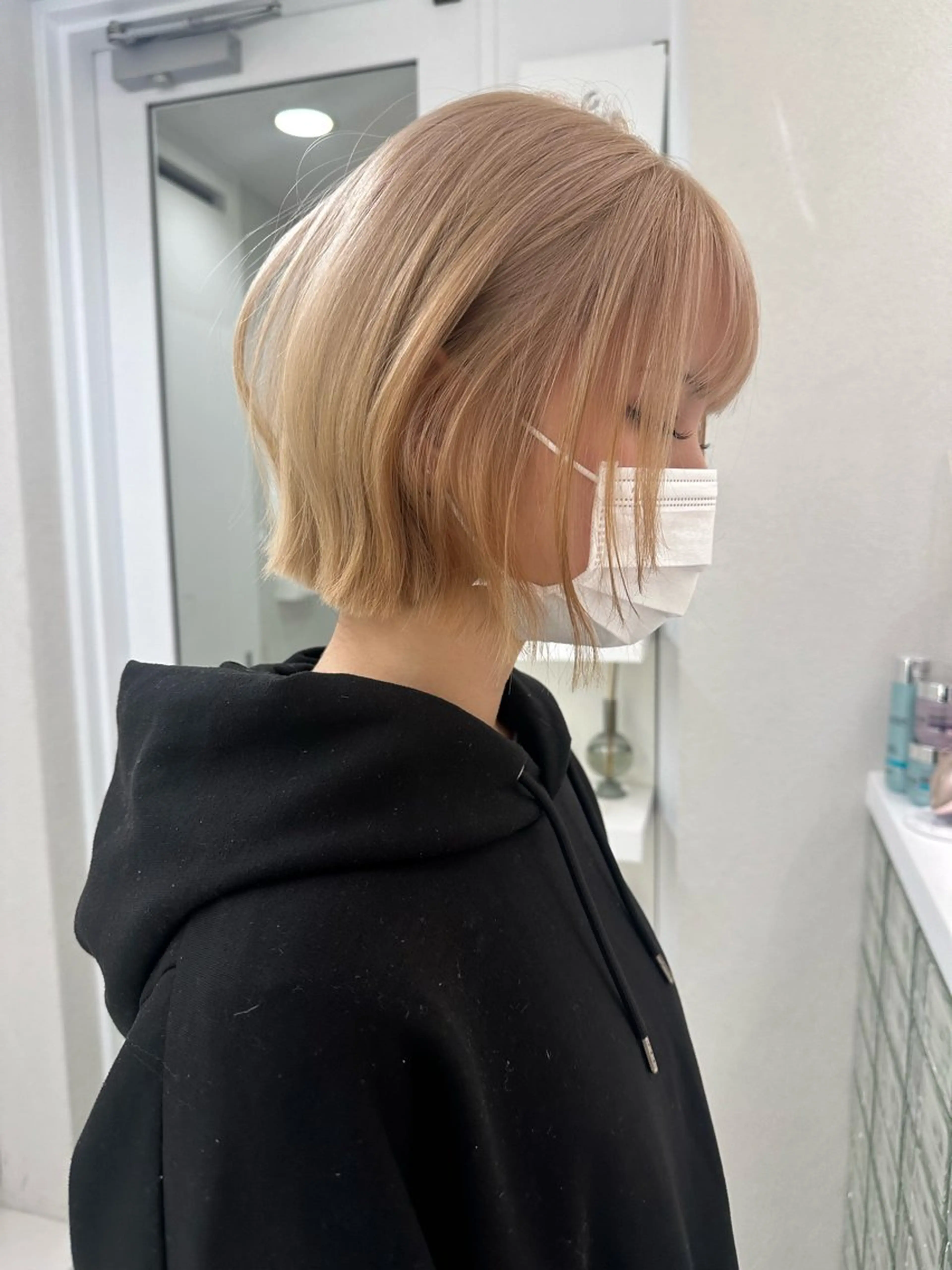 ミディアム ヘアカラー ハイトーンボブ Mizuki.のヘアスタイル