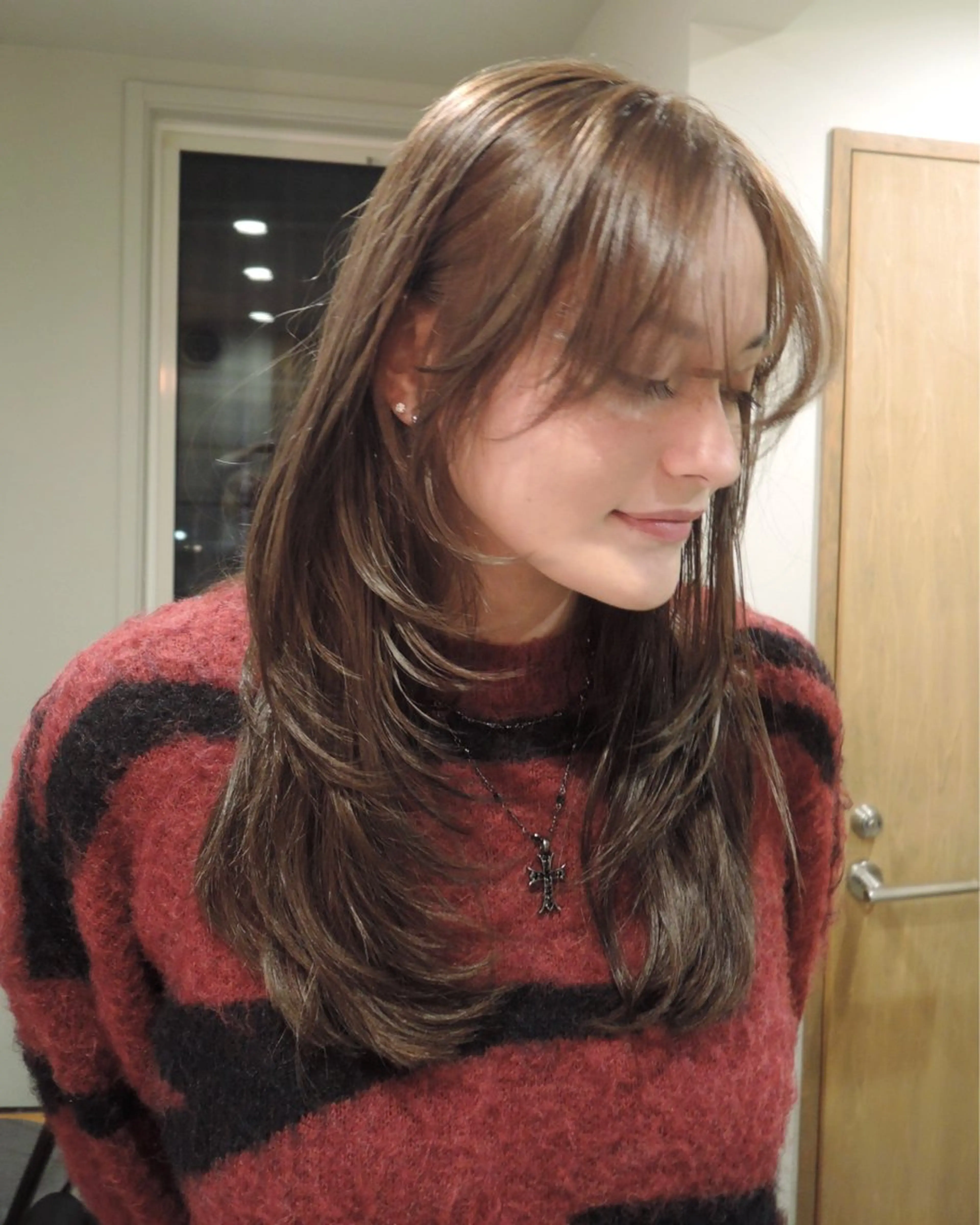 ロング レイヤーカット YUI／レイヤー カット/透明感カラーのヘアスタイル