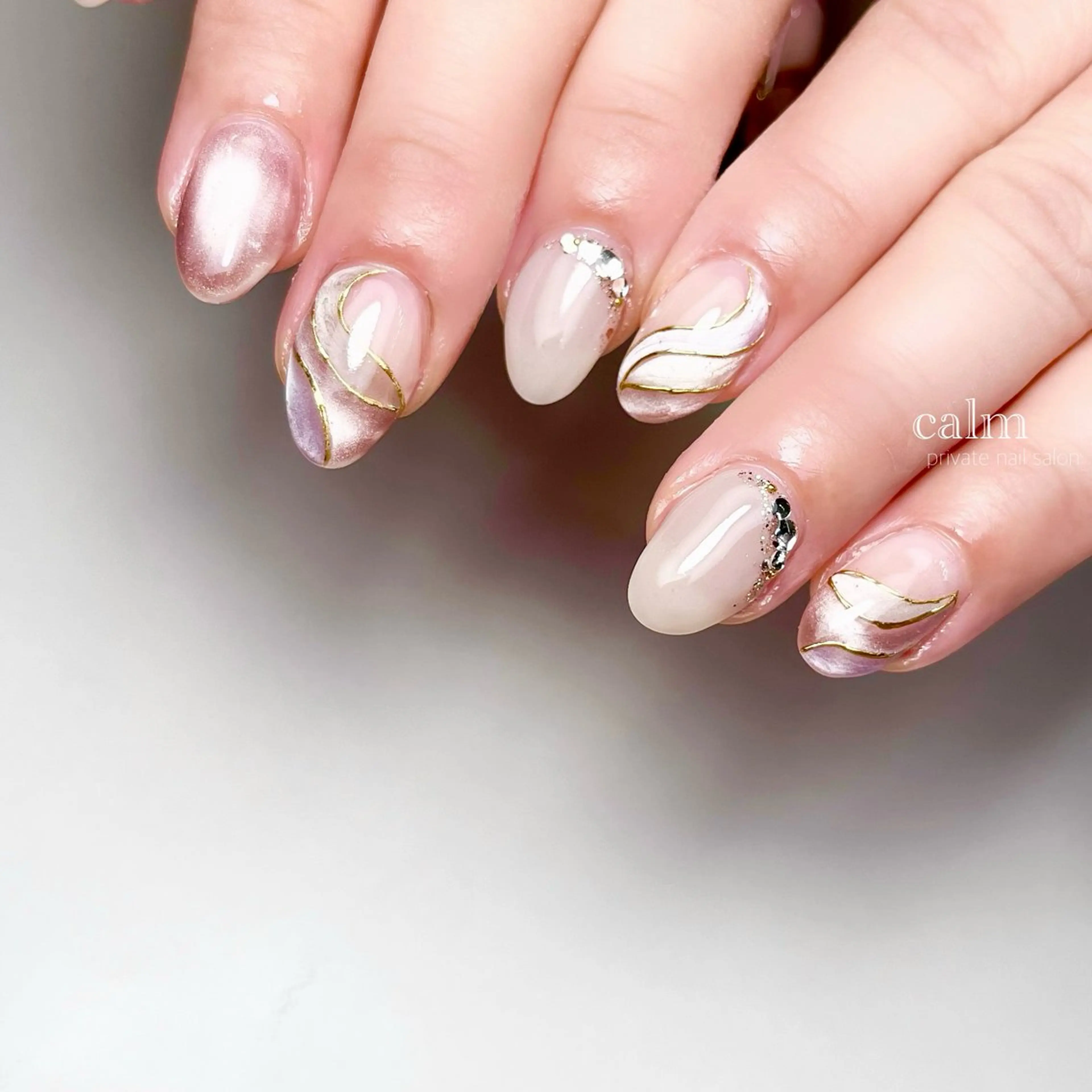 ネイル ハンドネイル calm 〔ｶｰﾑ〕のネイルデザイン