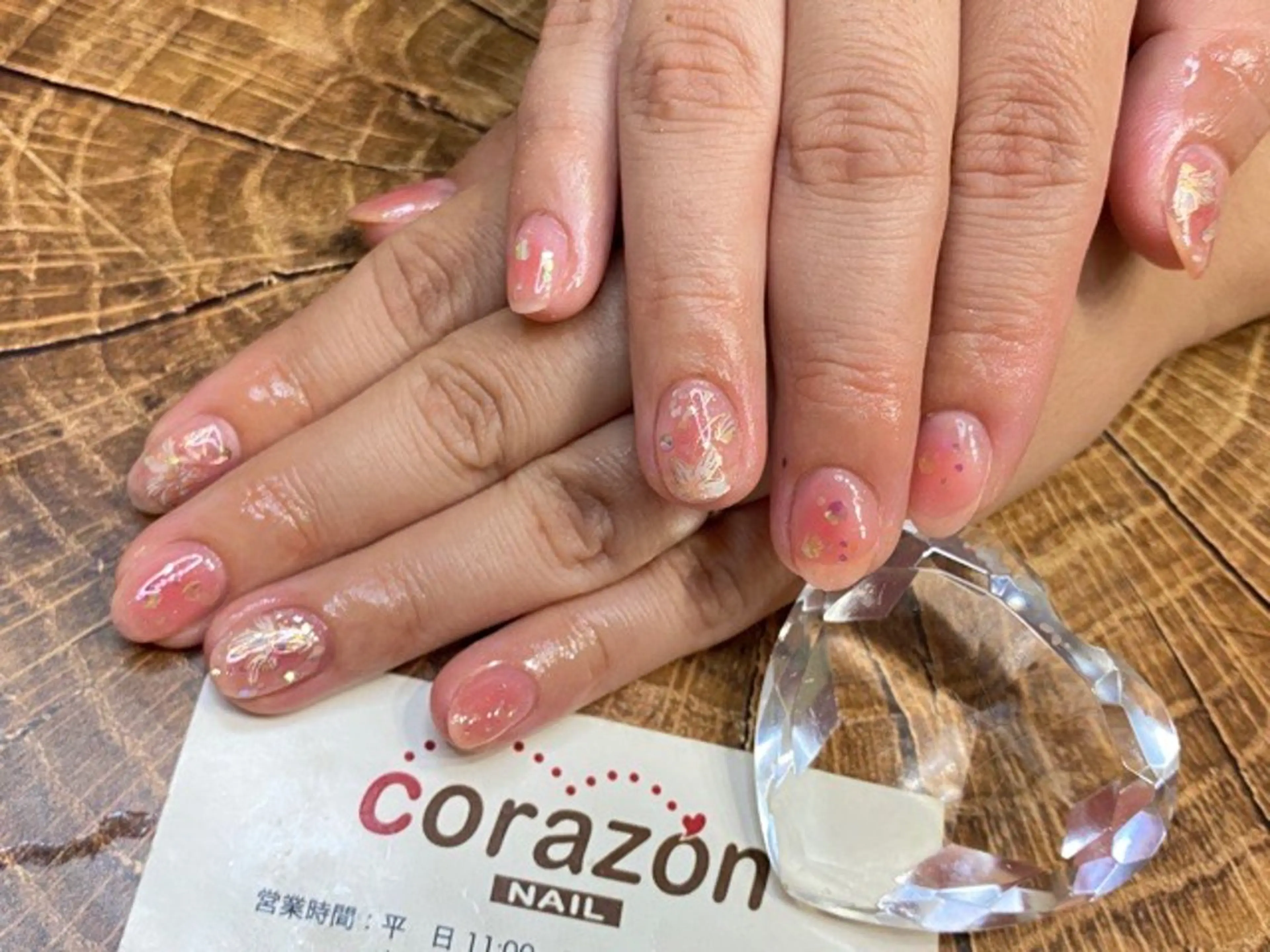 ネイル チークネイル グラデーション ホログラムネイル キラキラネイル ピンク corazon所属・ネイリスト aicoのネイルデザイン