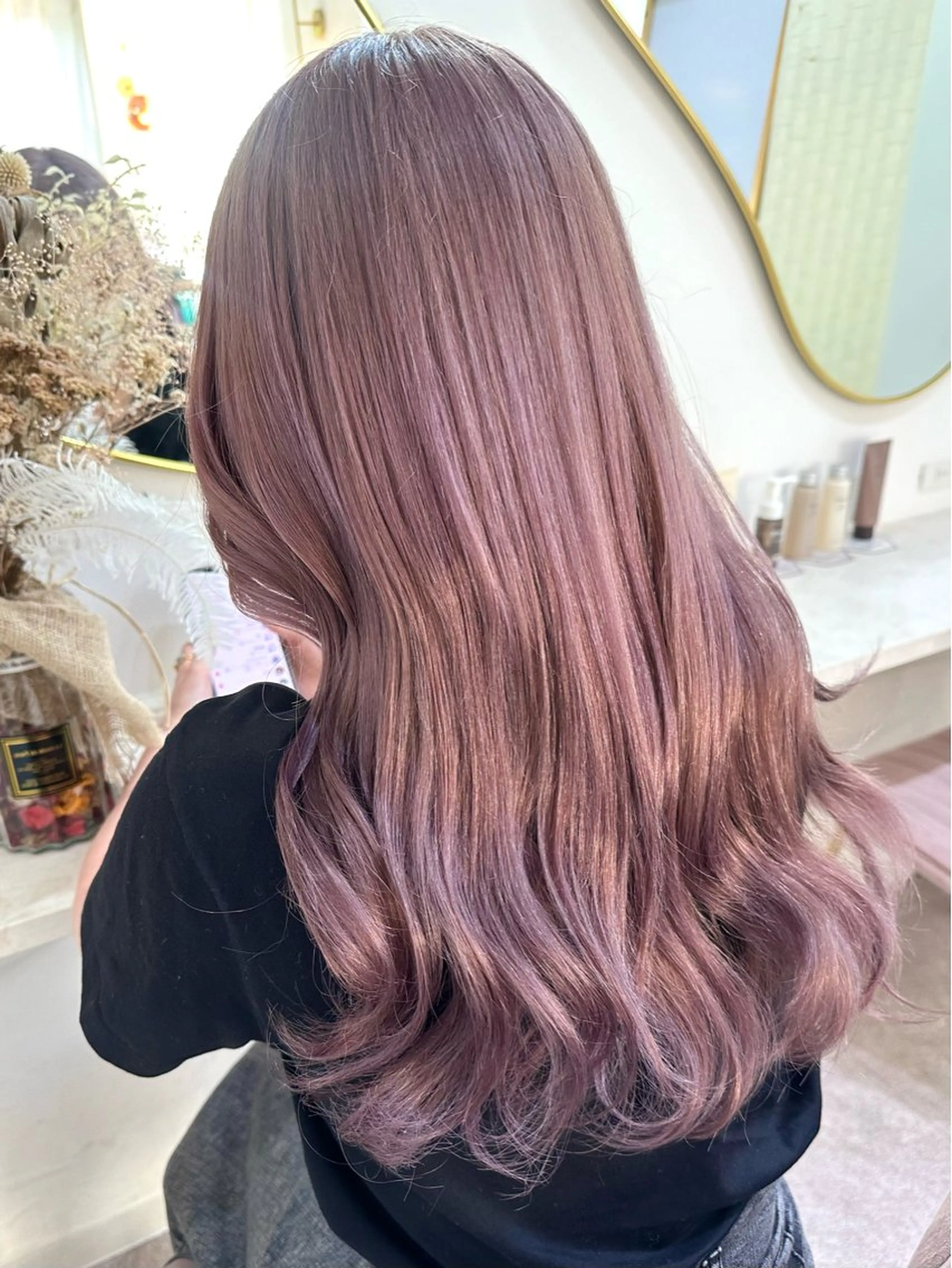 ロング カラー ベージュカラー ブリーチ ケアブリーチ ミルクティーベージュ ピンクカラー ヘアカラー トリートメント 🦋高瀬寛菜🦋 韓国/ブリーチのヘアスタイル