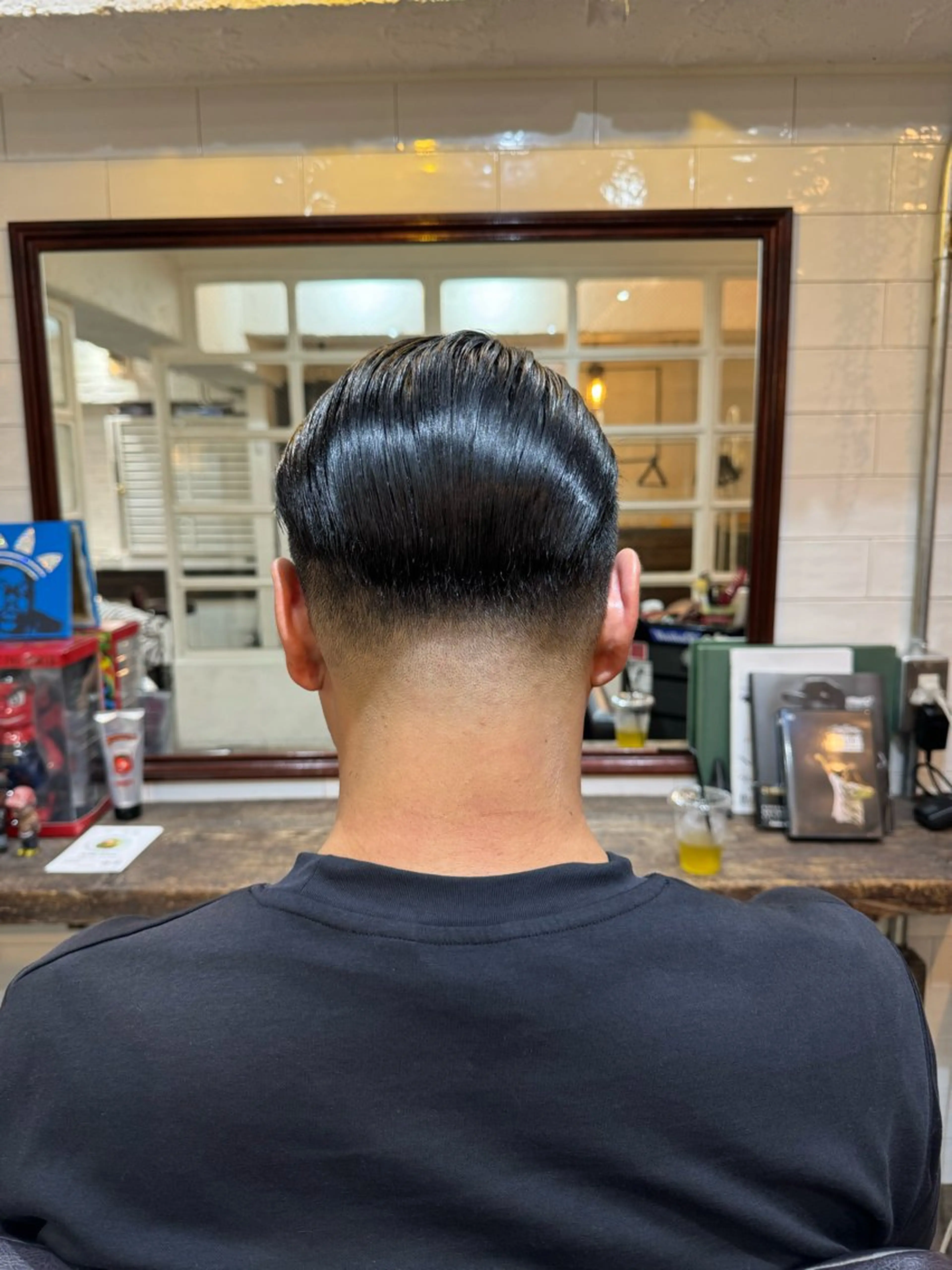 ショート メンズ センターパート ダウンパーマ フェードカット メンズハイライト メンズパーマ カット トリートメント 💈メンズ特化💈 TASUKUのヘアスタイル