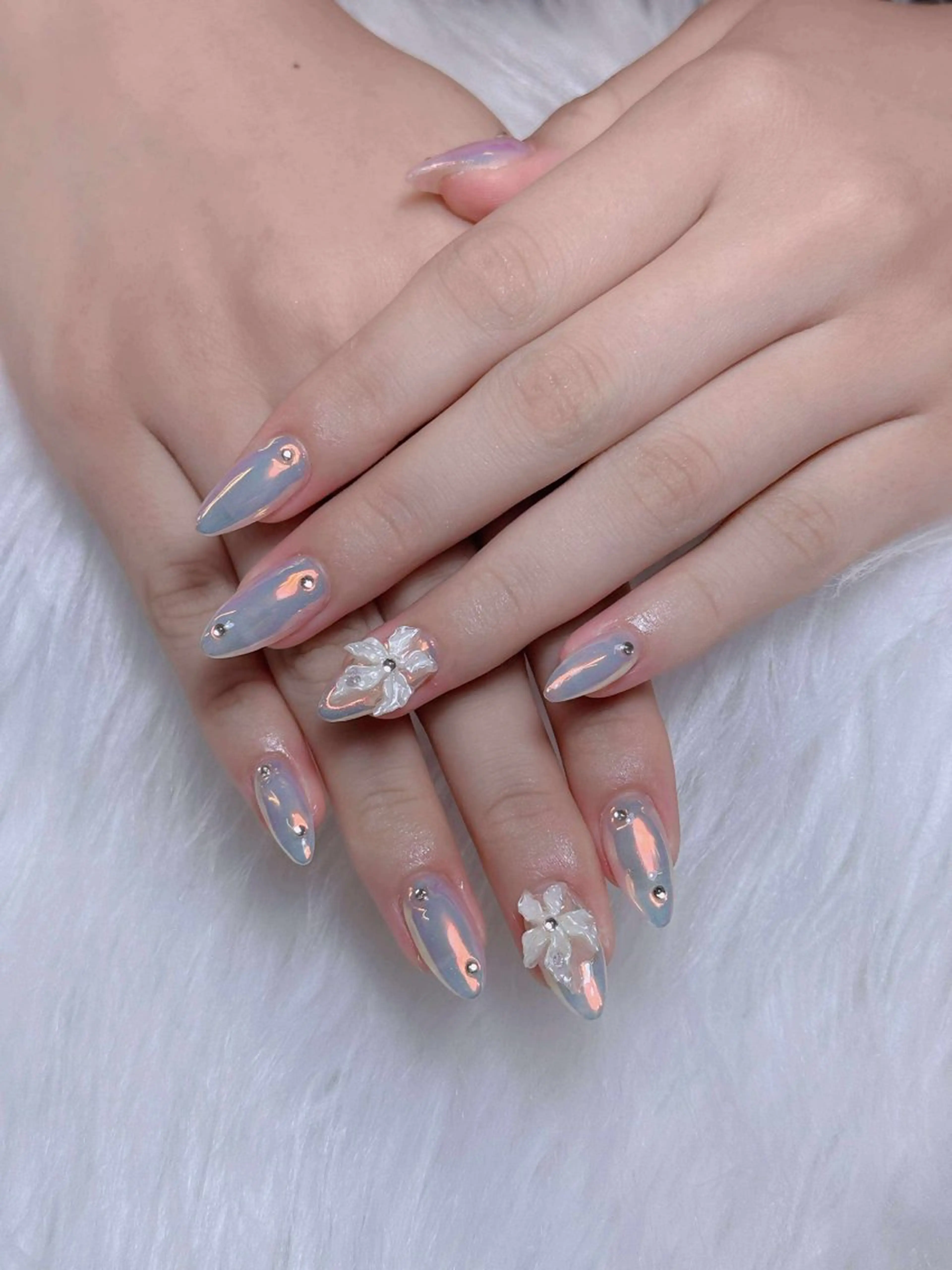 ネイル オーロラネイル チークネイル フットネイル フレンチネイル 韓国ネイル Lumi Nail 新大久保3‘のネイルデザイン