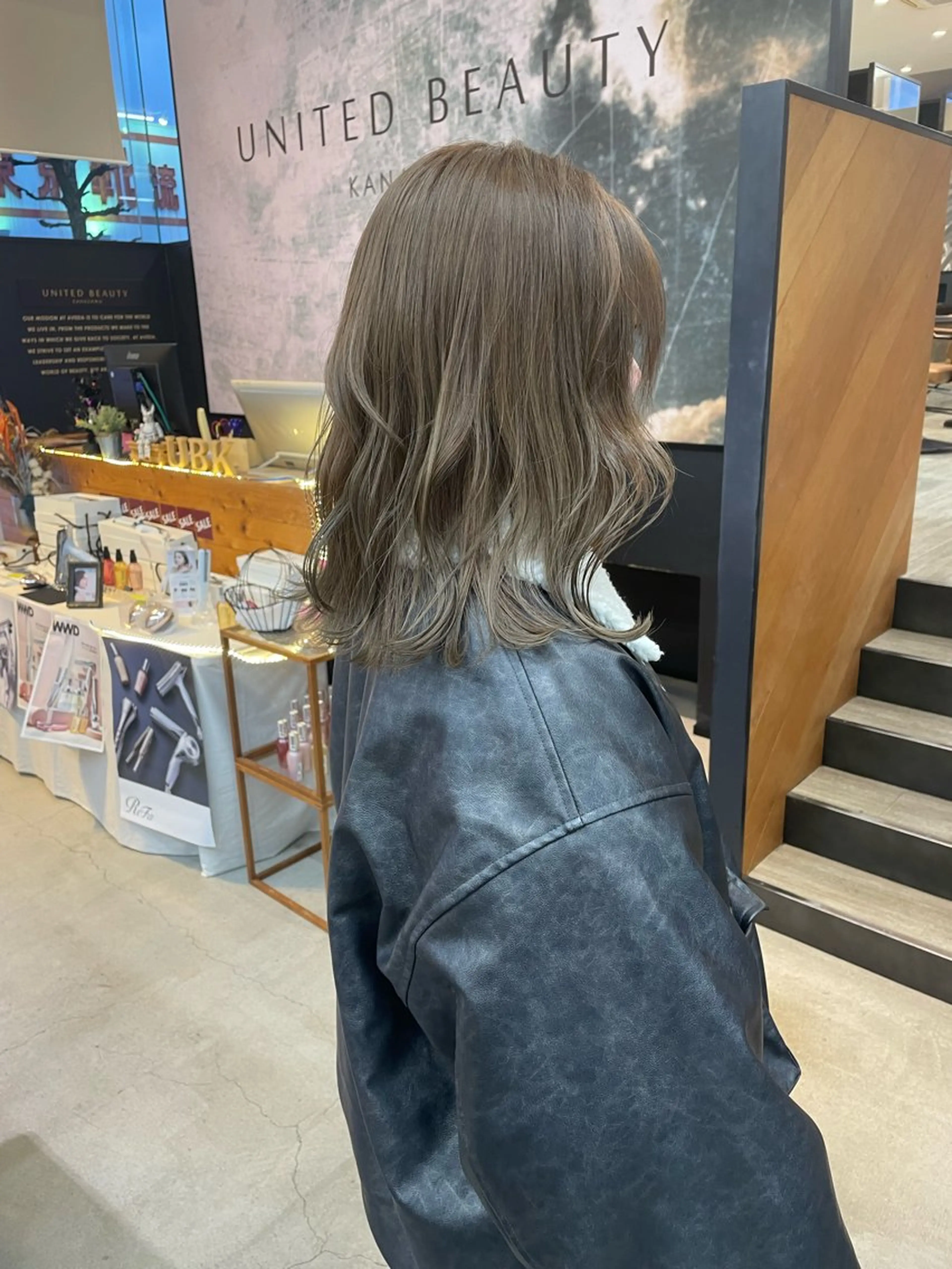 ダメージレスケアカラー+バイカルテトリートメントの写真