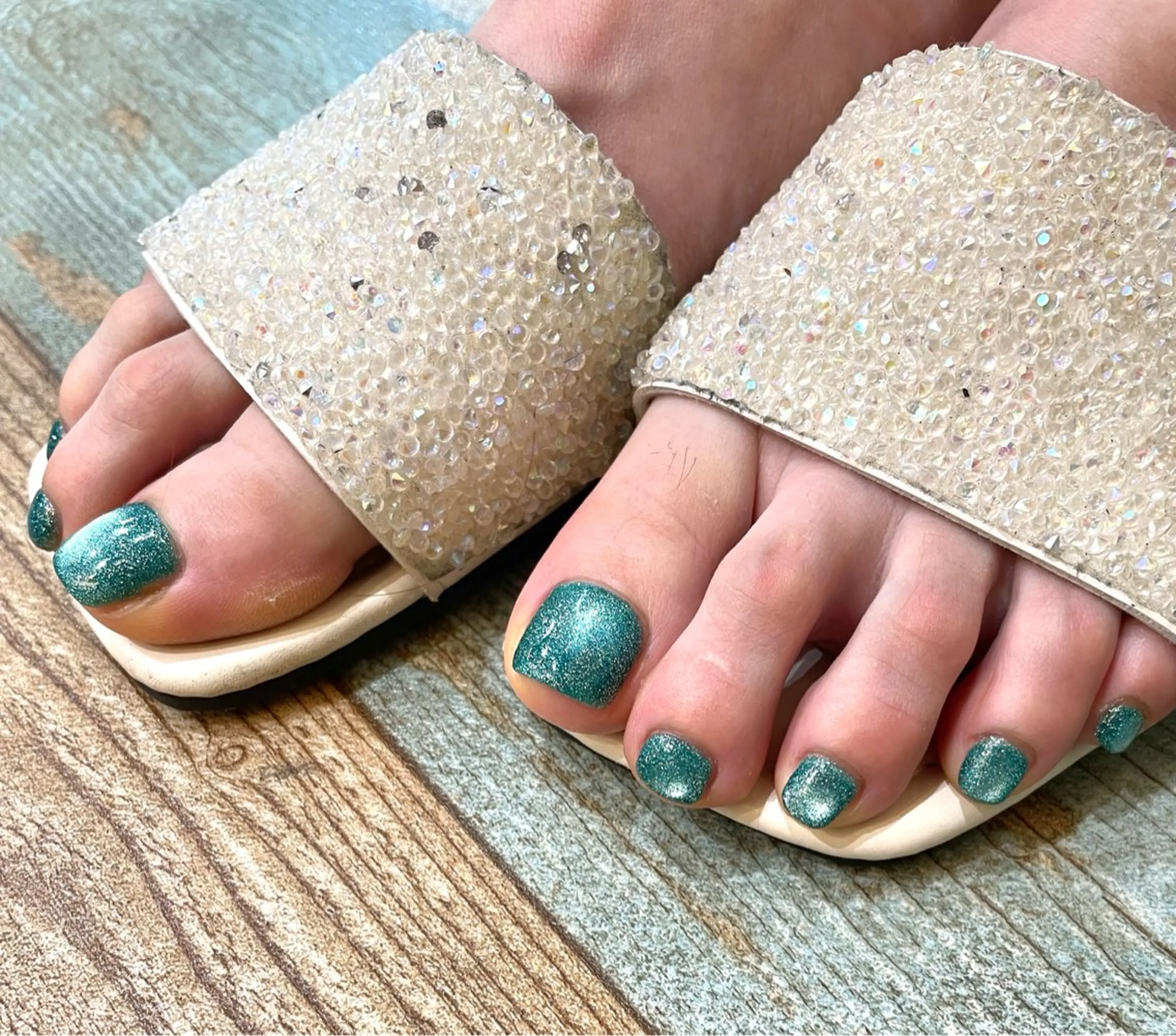 ネイル フットネイル Loverystal アイミのマツエク・マツパデザイン