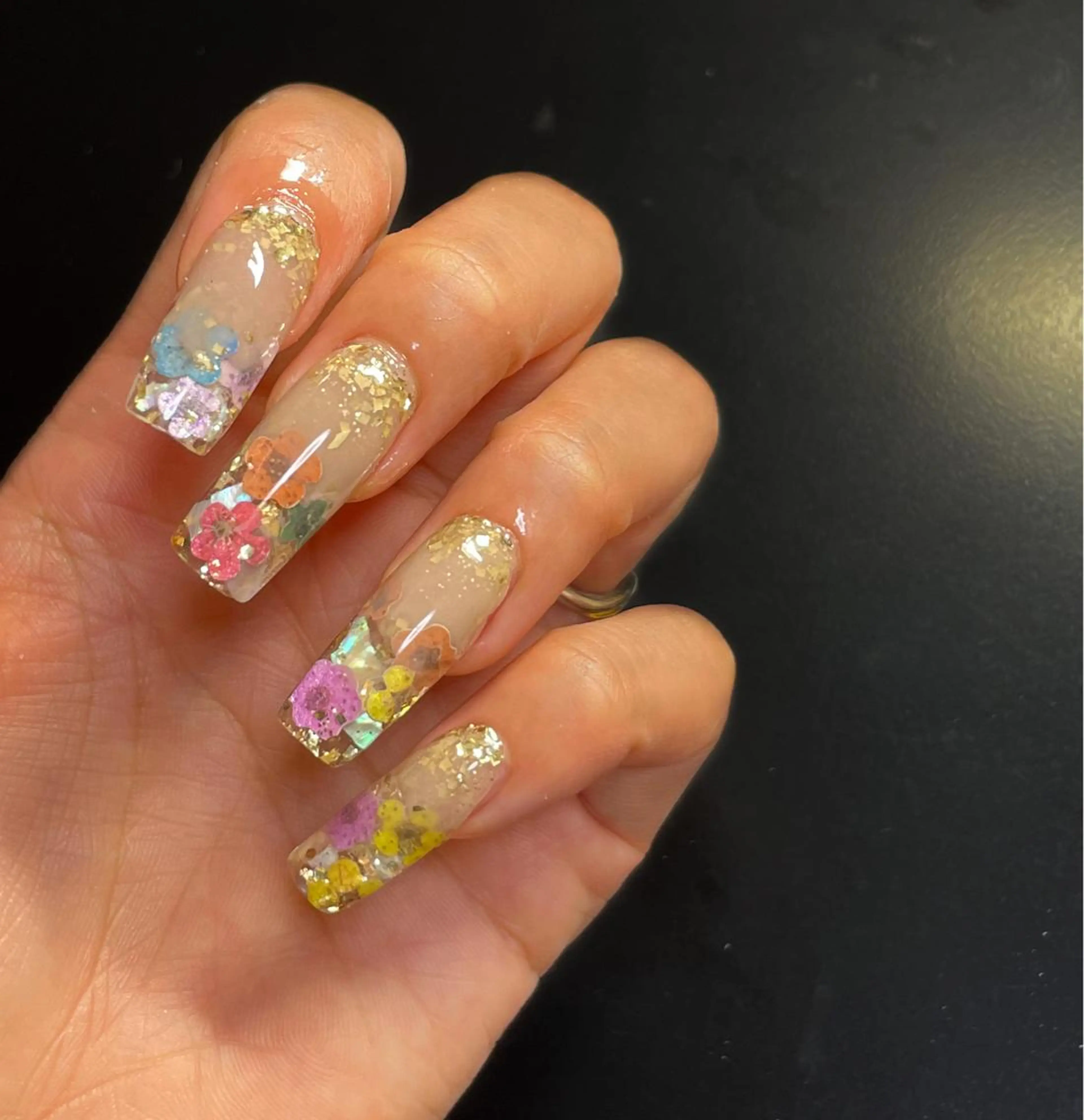 ネイル 長さ出し フレンチネイル グラデーション キラキラネイル ロングネイル nail salon Be.のネイルデザイン