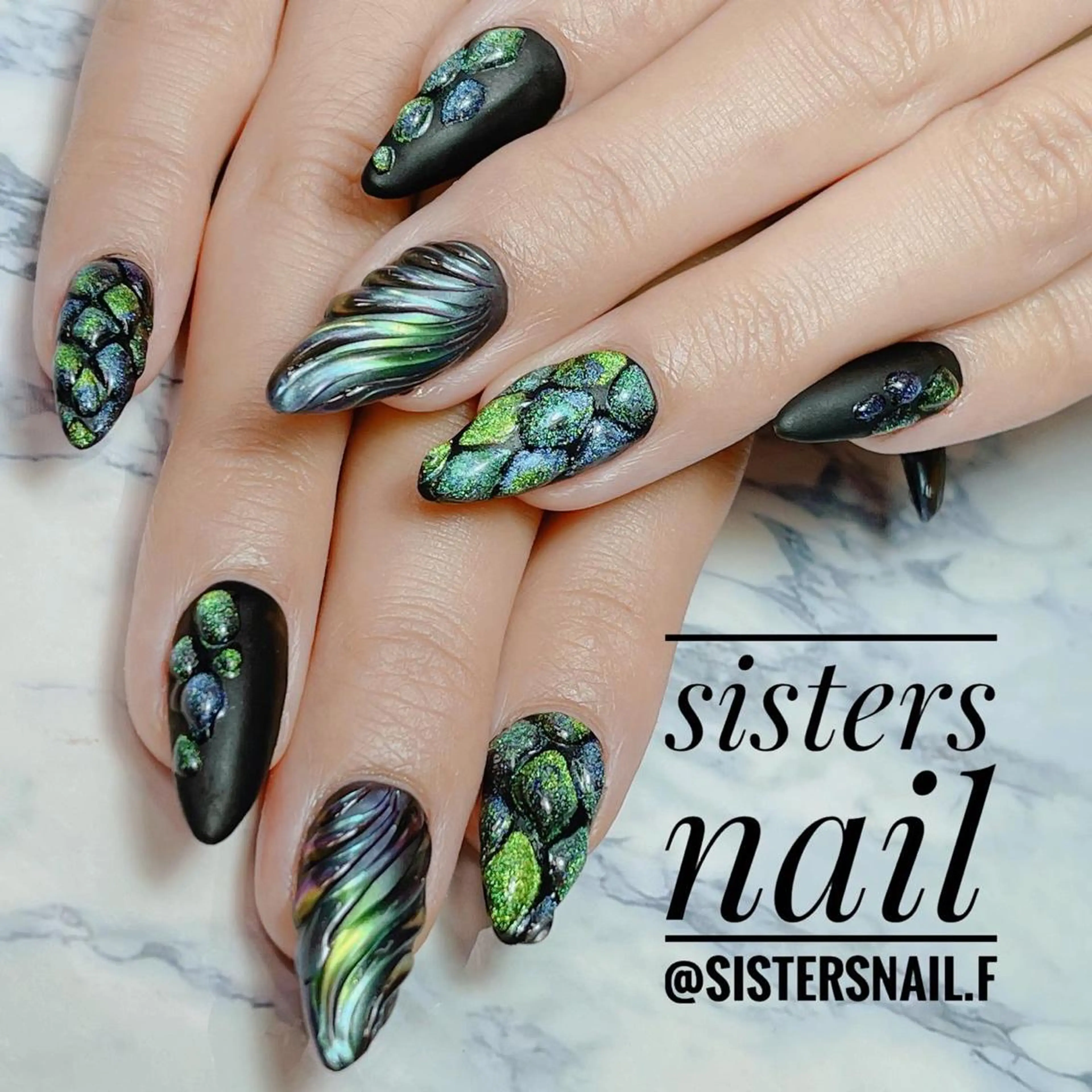 ネイル アートネイル ブルー グリーン マグネットネイル ミラーネイル sisters nail.fのネイルデザイン